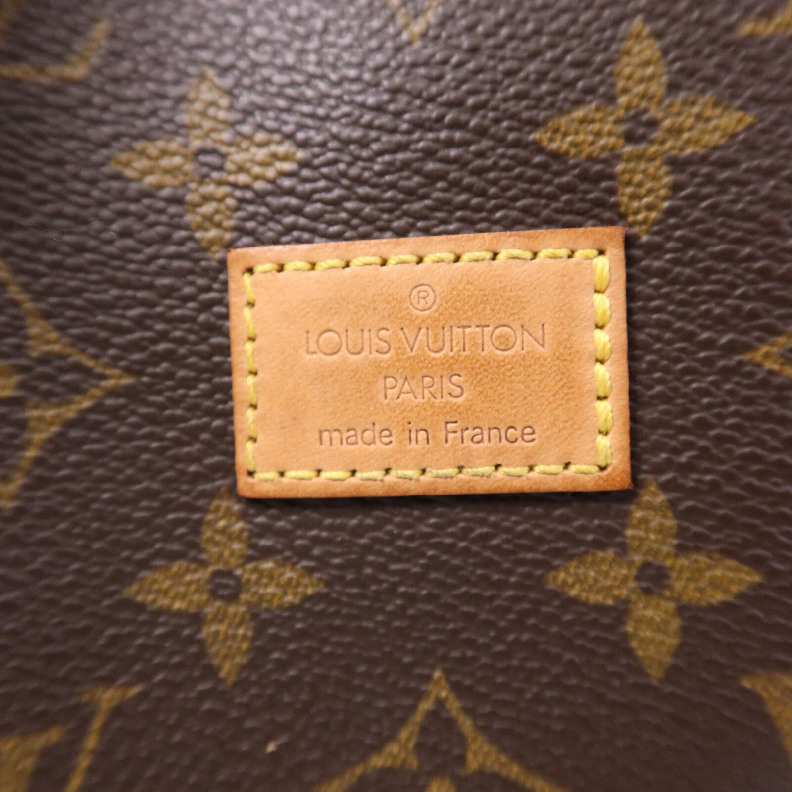 LOUIS VUITTON Monogram Saumur 30金扣肩背袋