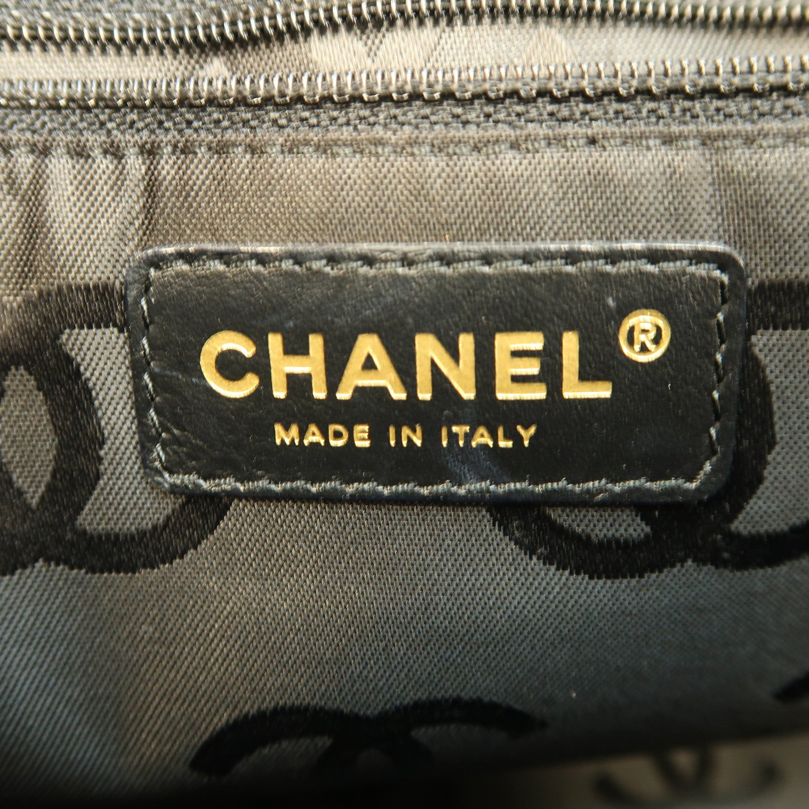 CHANEL 菱格Caviar皮革Chain Shoulder Bag金扣鏈帶肩背袋黑色