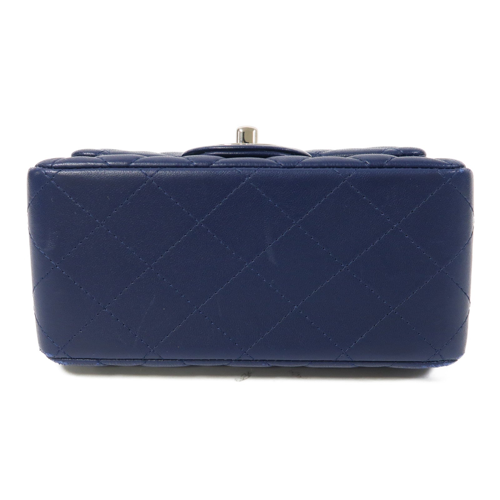 CHANEL 菱格羊皮皮革Classic Flap 17銀扣鏈帶肩背袋藍色