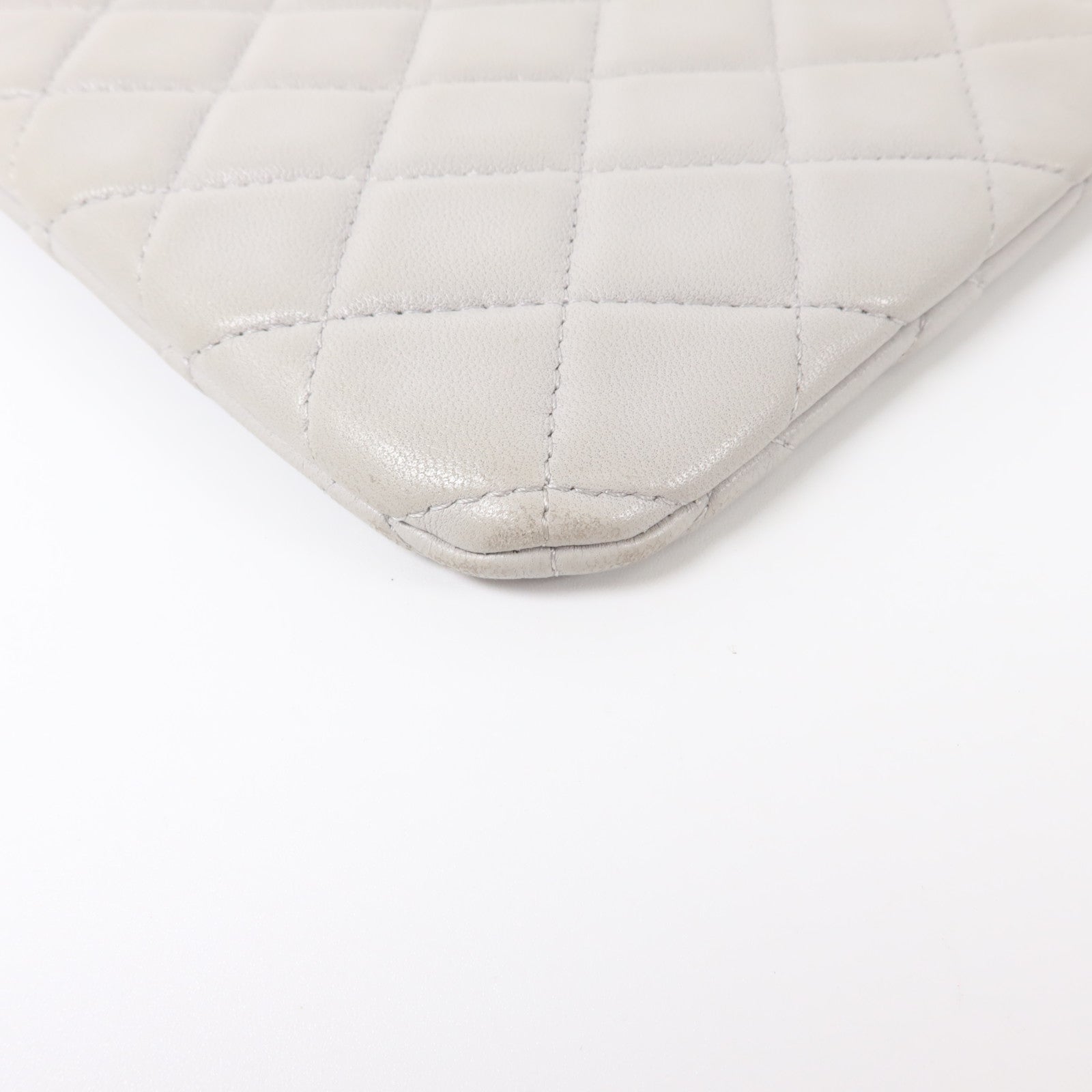 CHANEL 羊皮皮革Pouch銀扣小袋