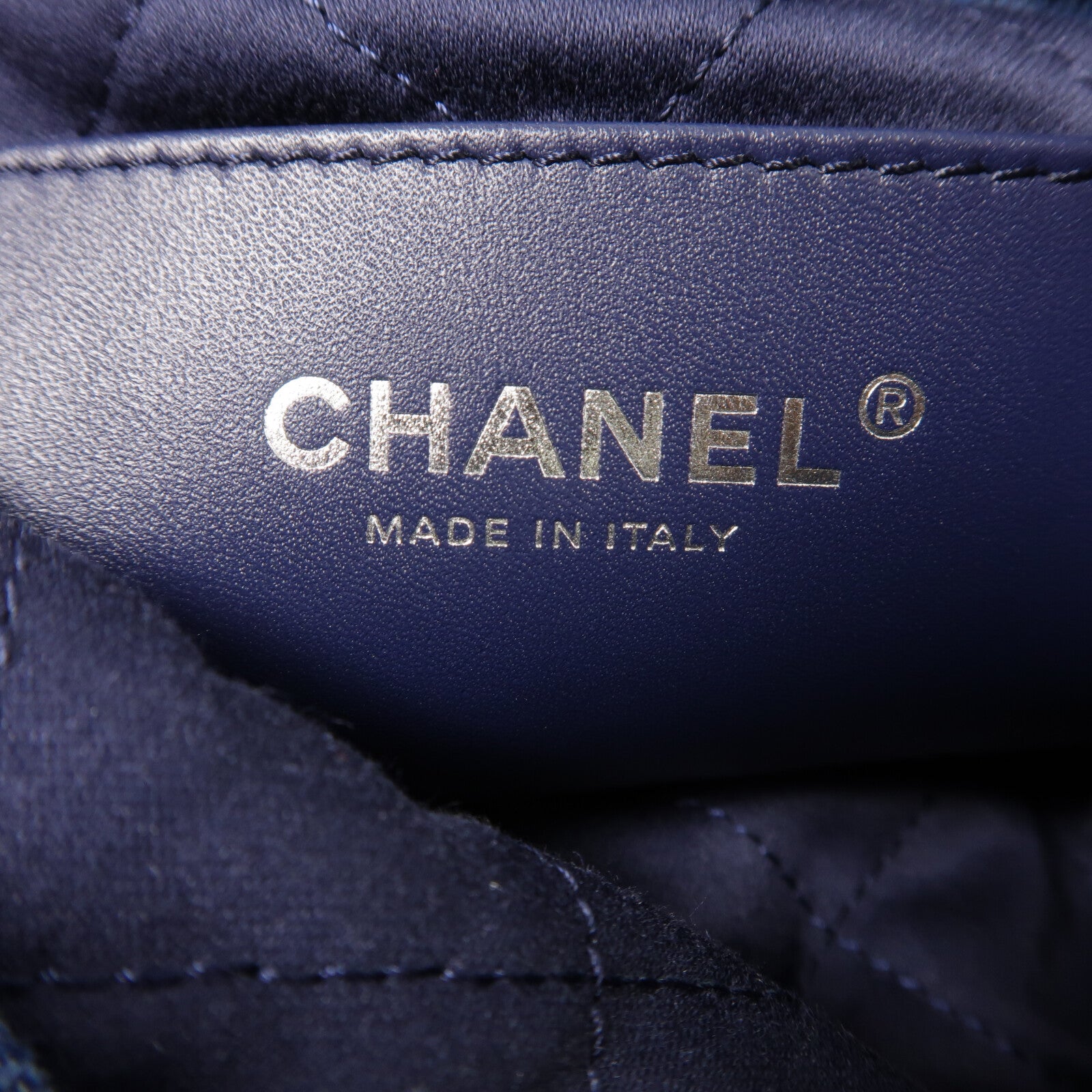CHANEL 牛仔布Chanel 22 Mini鏈帶肩背袋