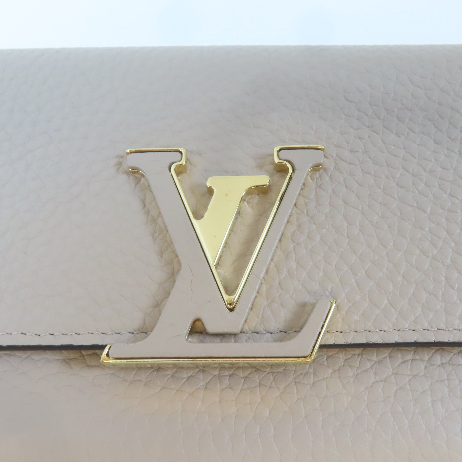 LOUIS VUITTON Taurillon皮革Capucines Wallet金扣長錢包淺褐色