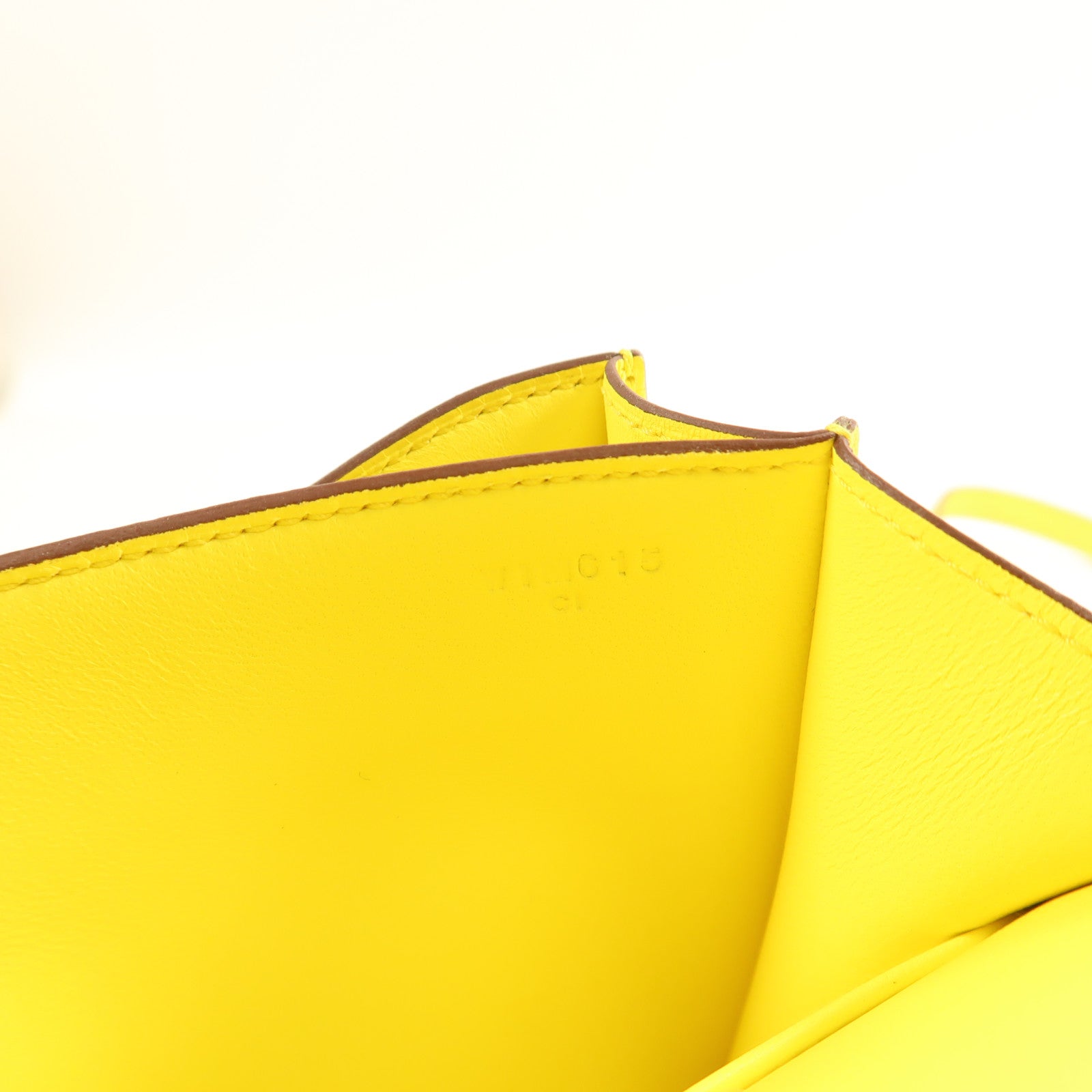 HERMES Epsom皮革Constance Mini 3銀扣肩背袋Jaune Citron