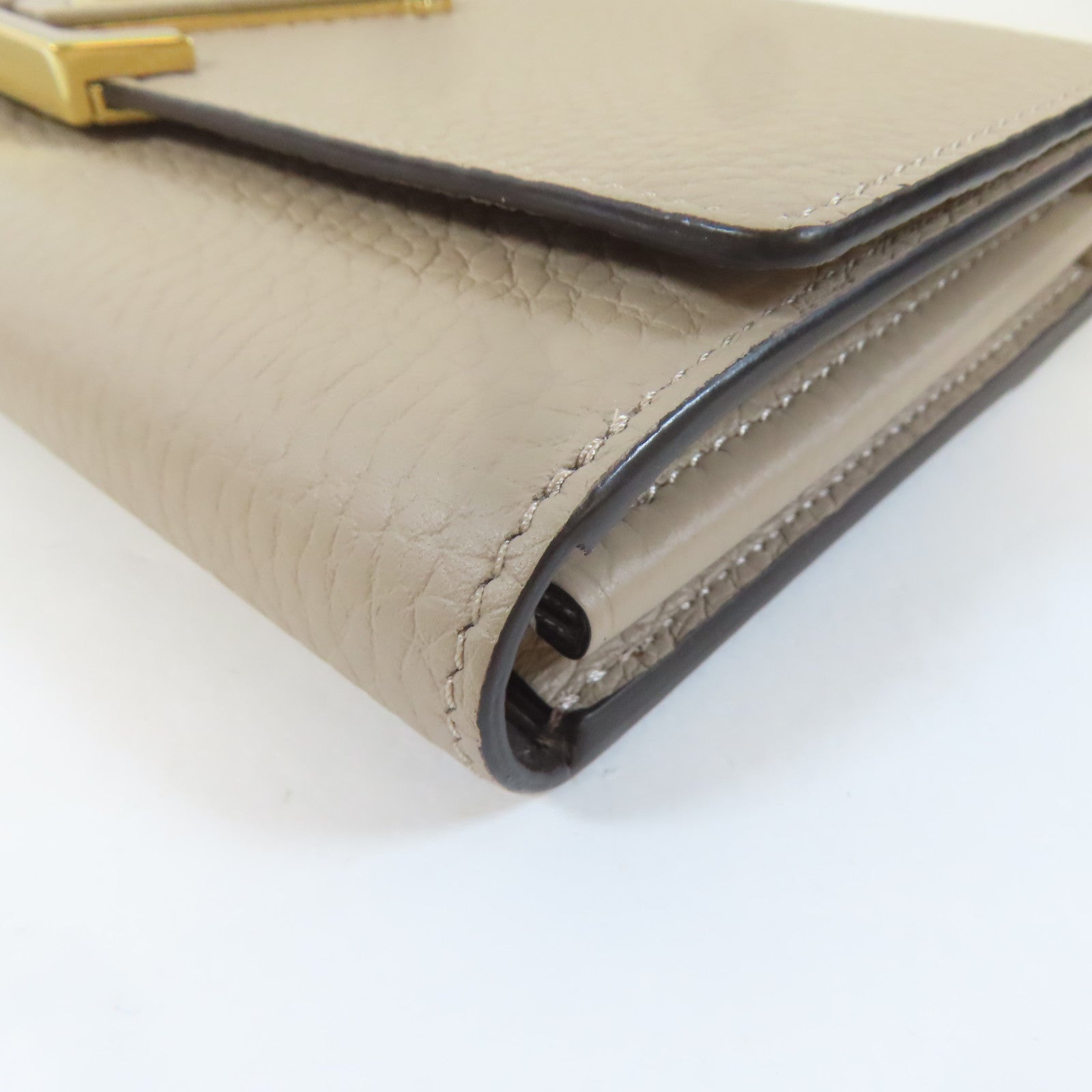 LOUIS VUITTON Taurillon皮革Capucines Wallet金扣長錢包淺褐色
