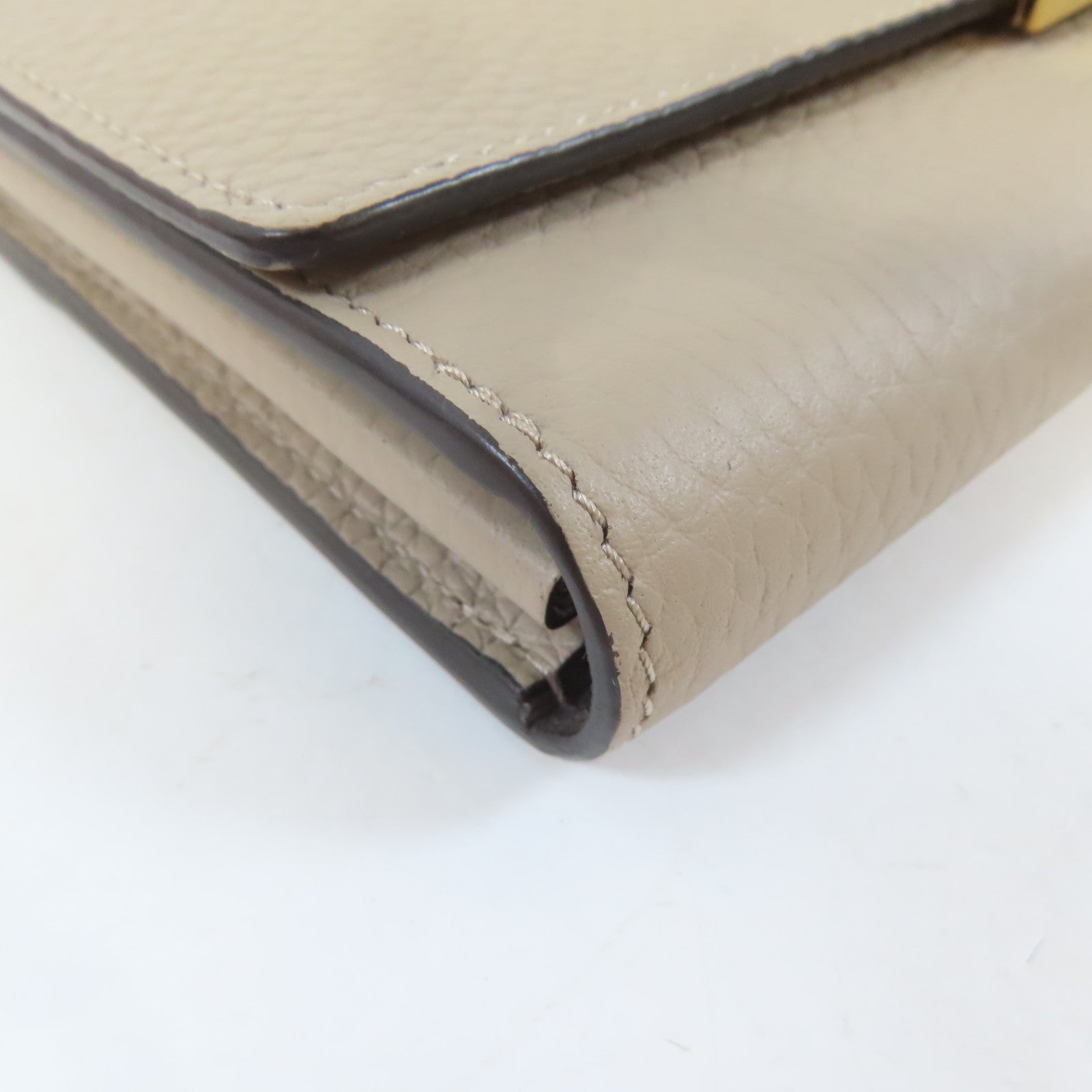 LOUIS VUITTON Taurillon皮革Capucines Wallet金扣長錢包淺褐色