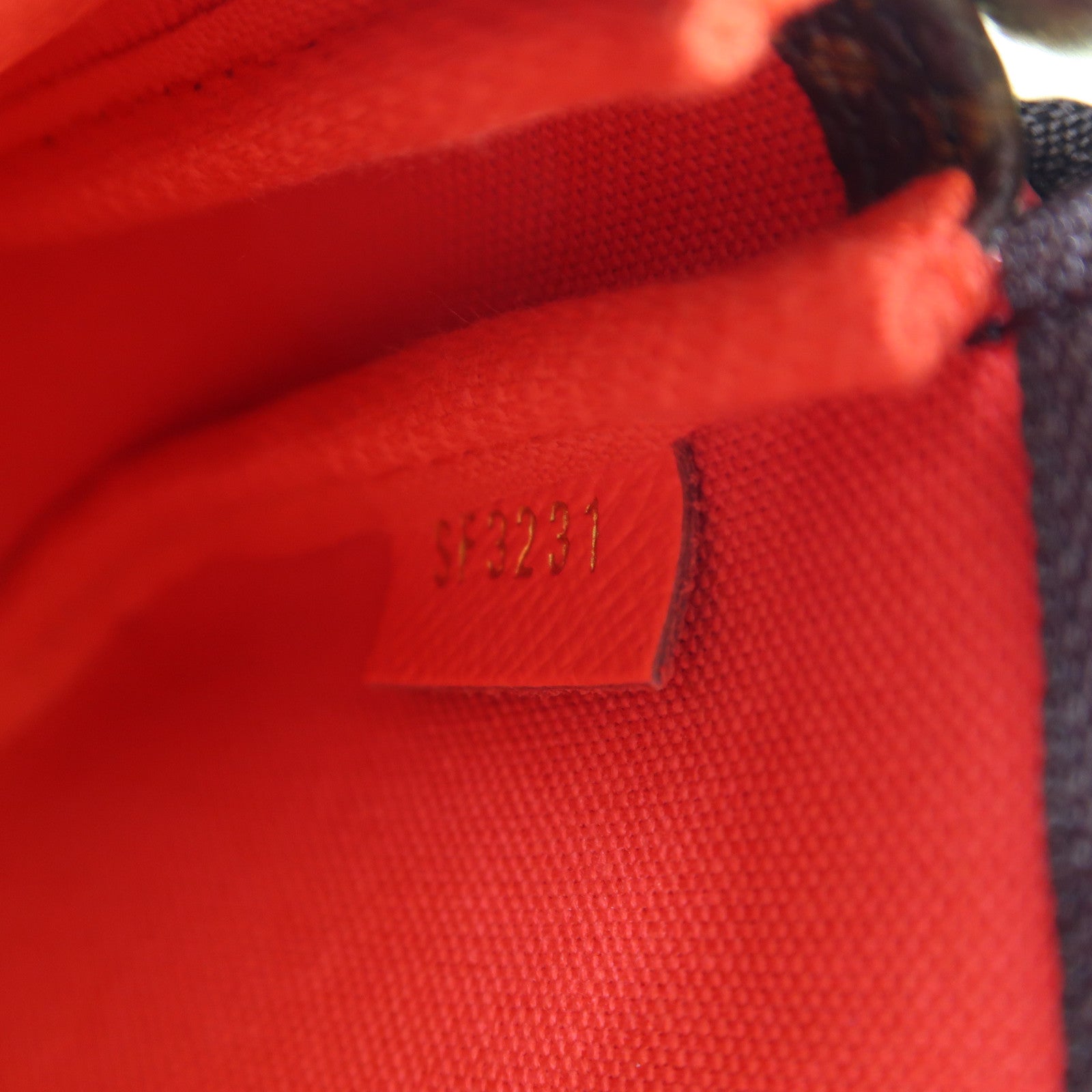 LOUIS VUITTON Monogram Mini Pochette Accessoires金扣手挽袋啡色/彩色