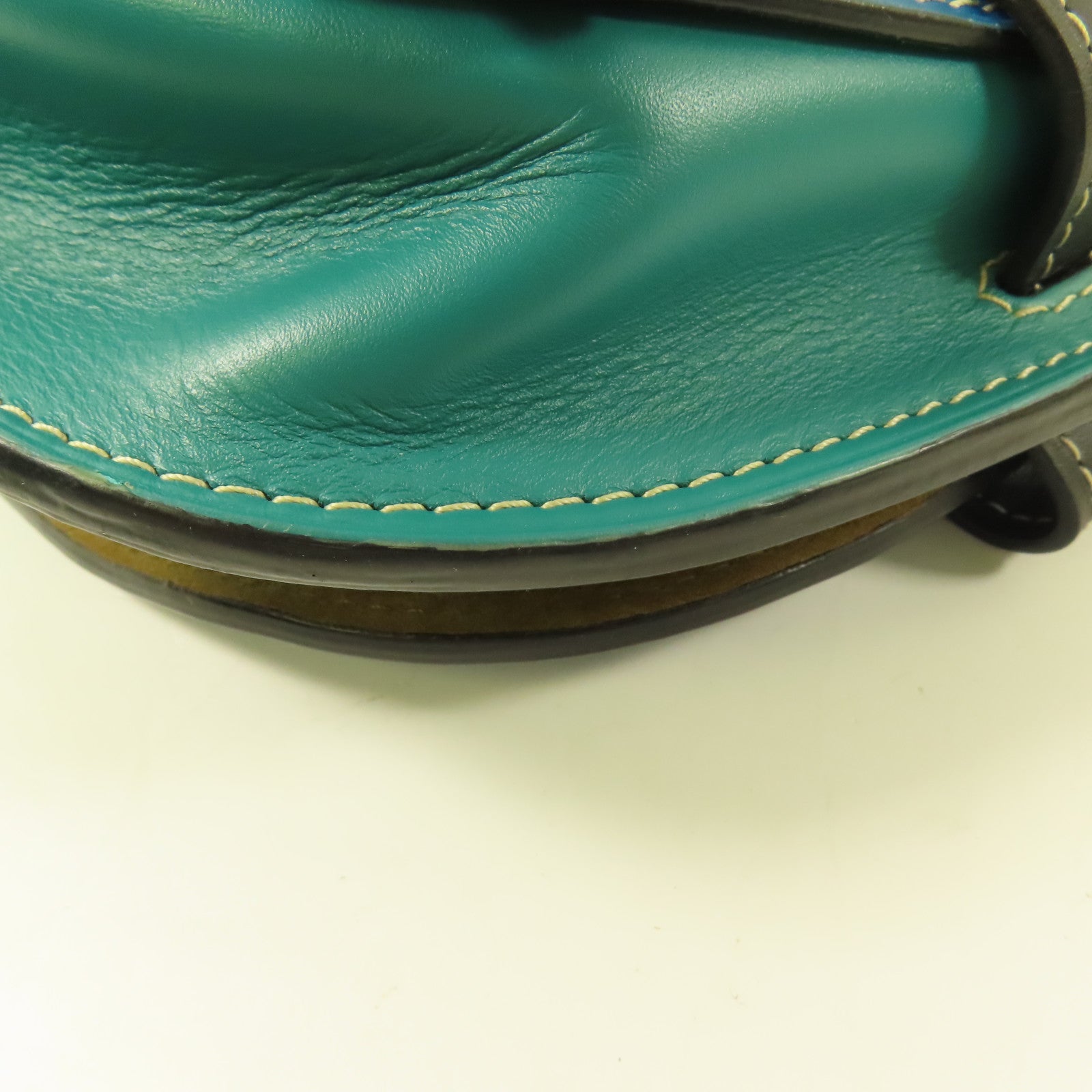 LOEWE 牛皮皮革Gate肩背袋