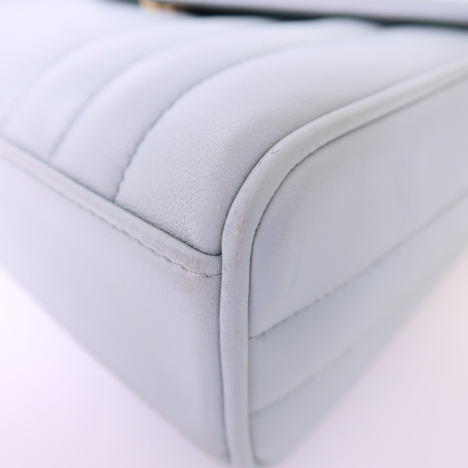 CHANEL 羊皮皮革Shoulder Bag金扣肩背袋