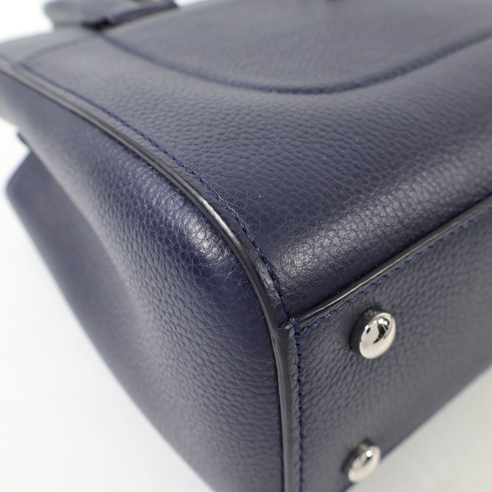 CHANEL 牛皮皮革Neo Executive Tote Mini銀扣手挽肩背兩用袋