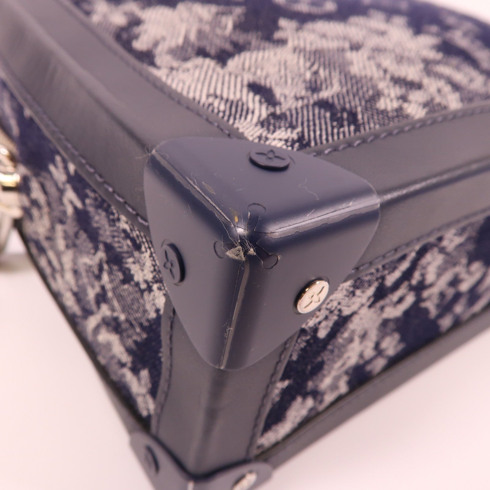 LOUIS VUITTON 【激減優惠】Monogram Tapestry Soft Trunk銀扣肩背袋