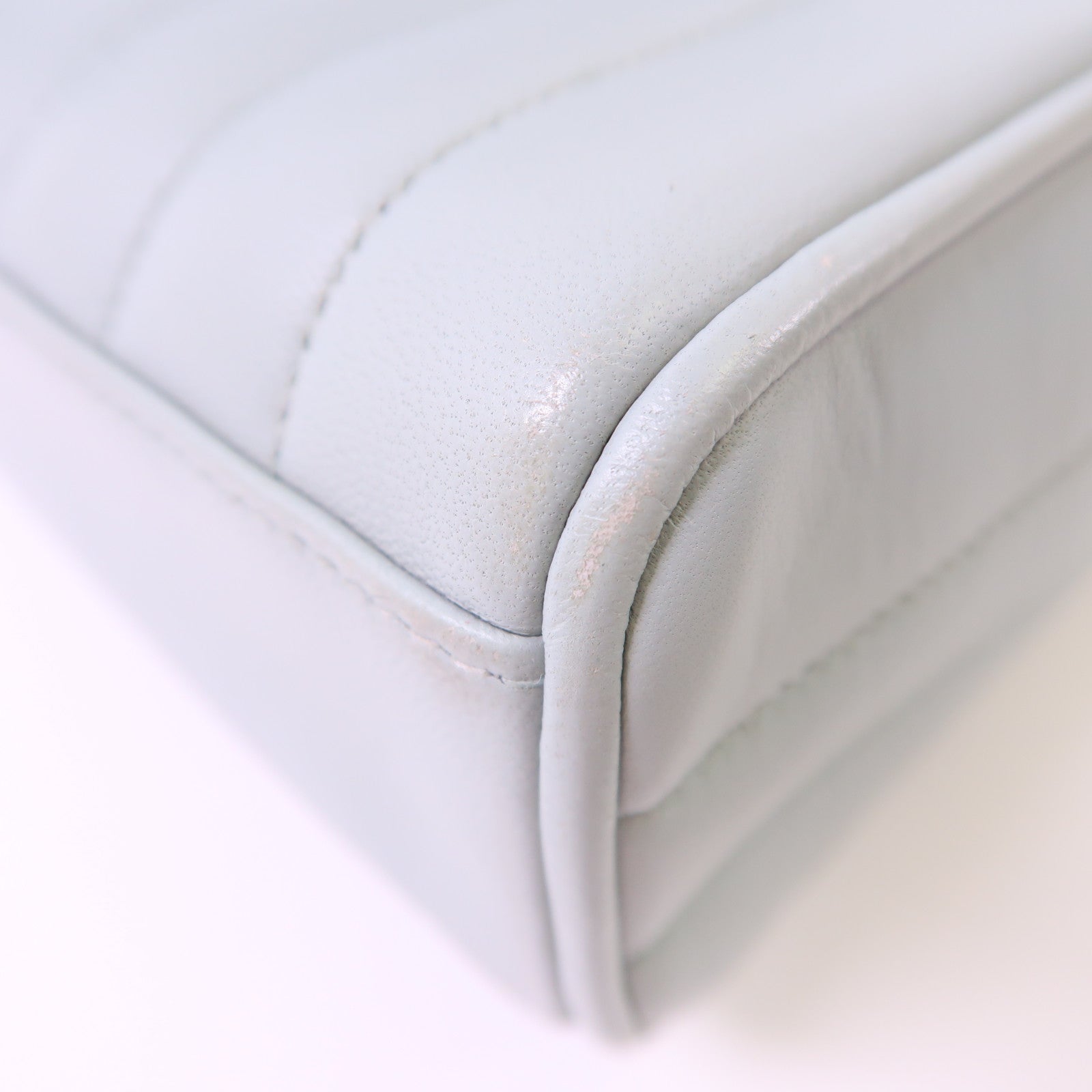 CHANEL 羊皮皮革Shoulder Bag金扣肩背袋