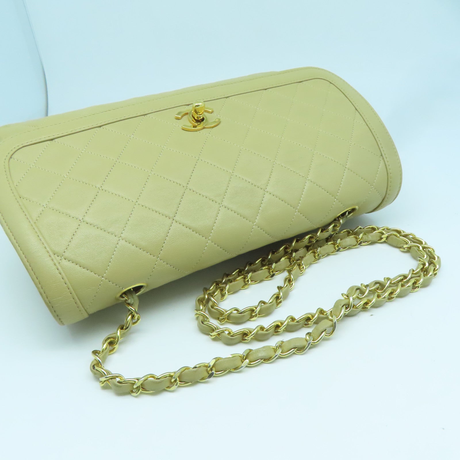 CHANEL 【清倉大減價】菱格羊皮皮革Chain Shoulder金扣鏈帶肩背袋米色
