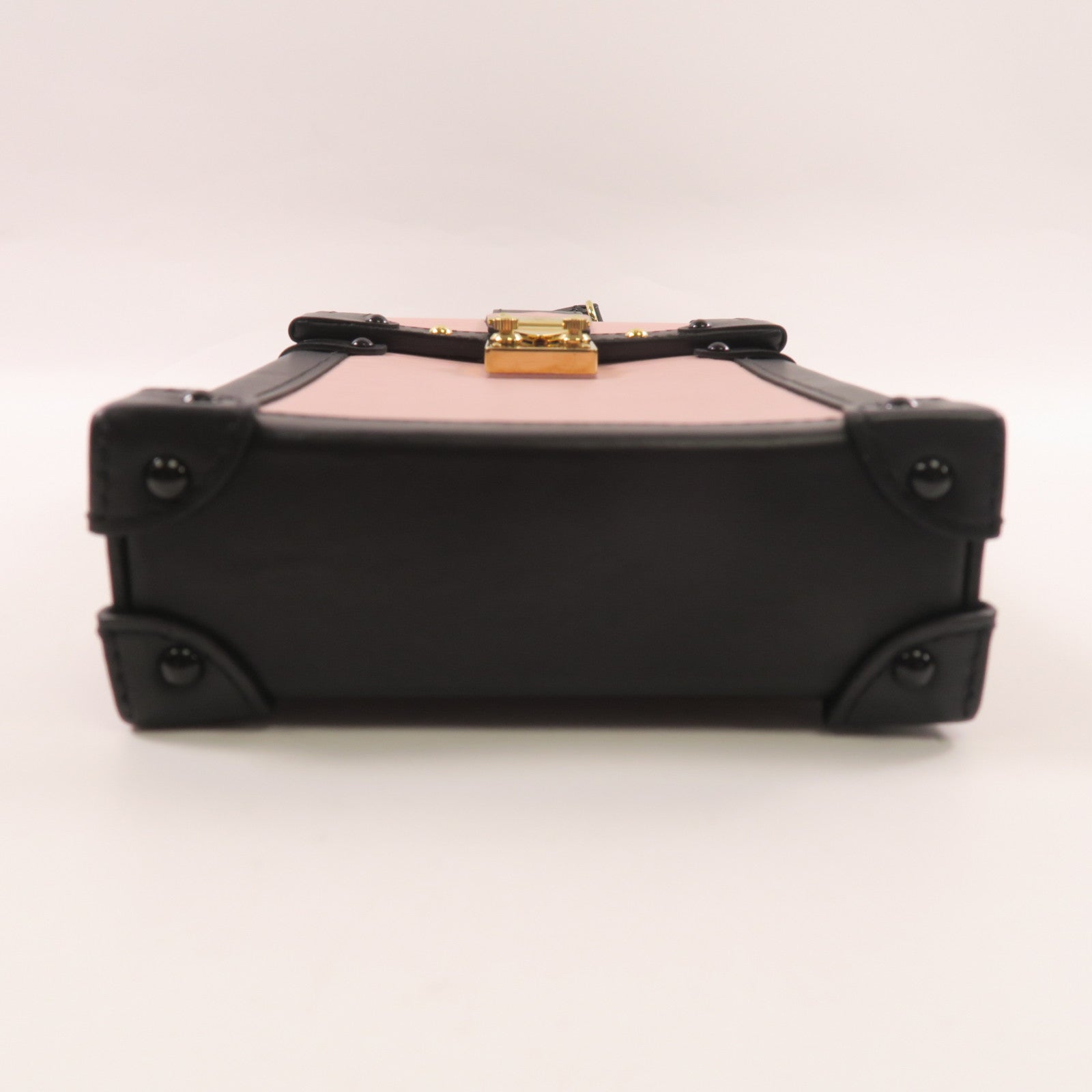 LOUIS VUITTON Epi Pochette Trunk 金扣肩背袋