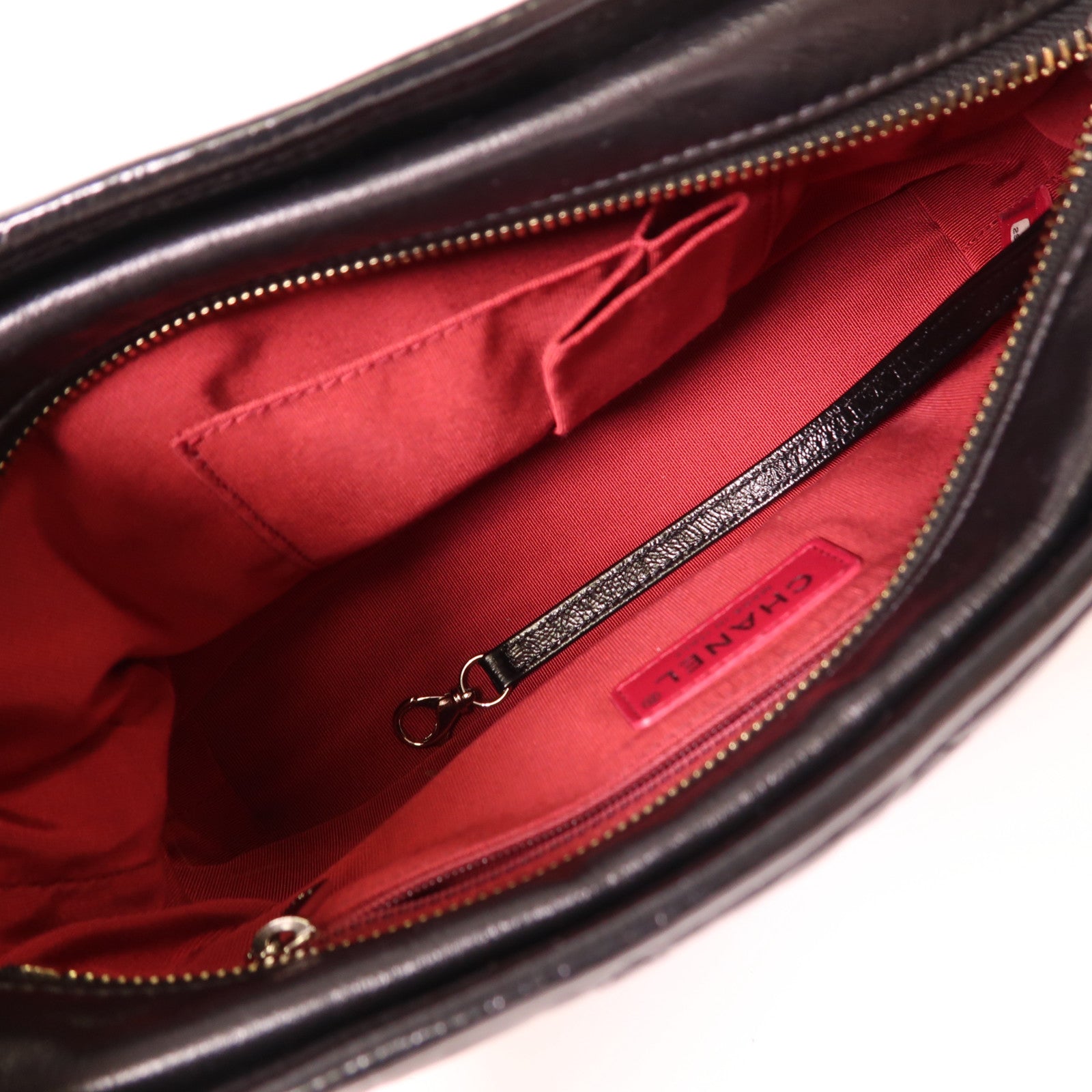 CHANEL 牛皮皮革Gabrielle Small鏈帶肩背袋