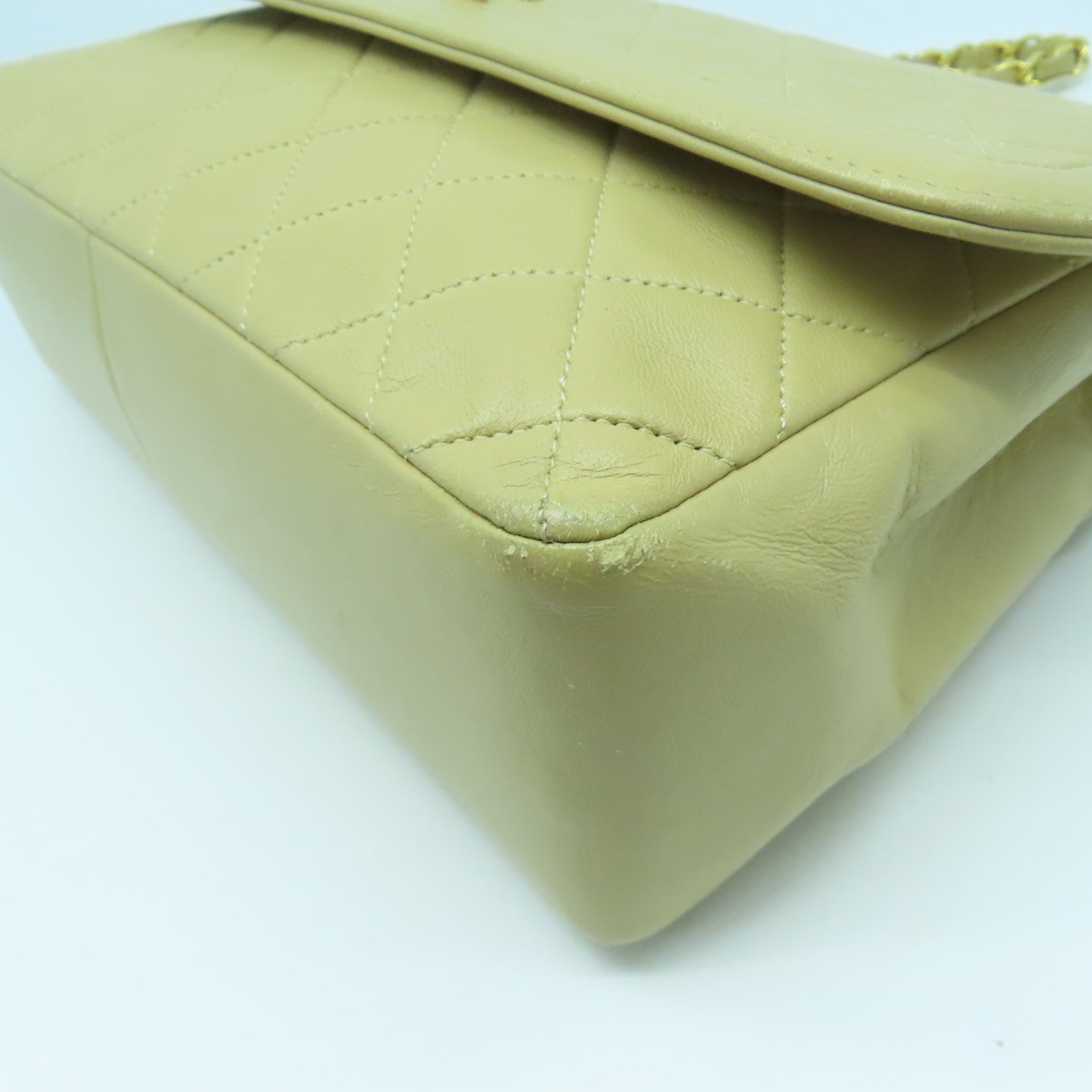 CHANEL 【清倉大減價】菱格羊皮皮革Chain Shoulder金扣鏈帶肩背袋米色