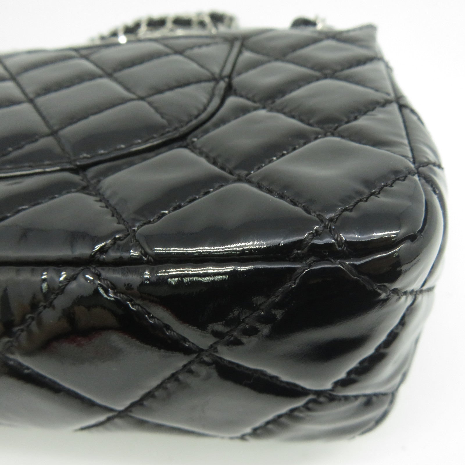 CHANEL **【清倉大減價】菱格漆皮皮革Chain Shoulder銀扣鏈帶肩背袋黑色
