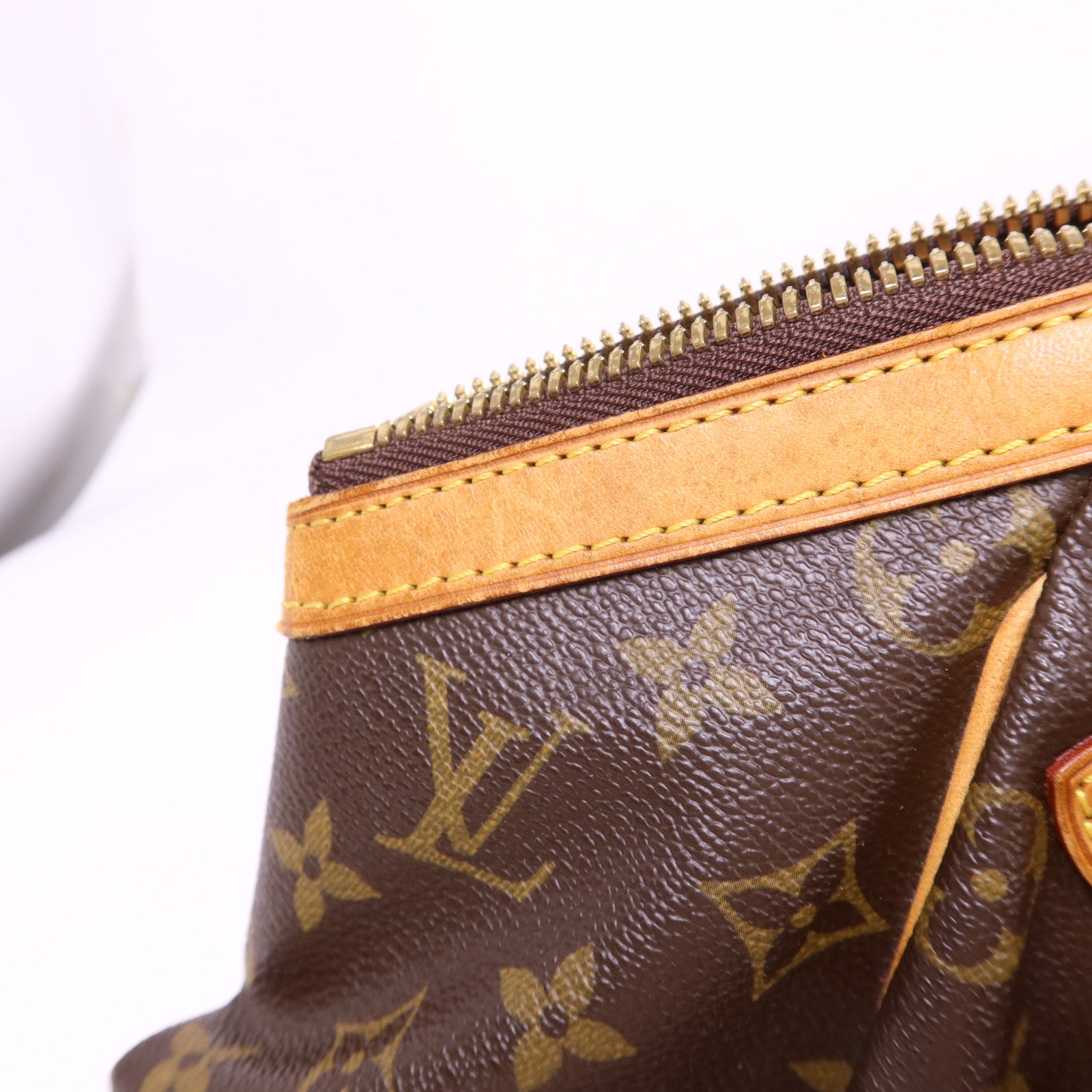 LOUIS VUITTON 【激減優惠】Monogram Tivoli GM金扣肩背袋