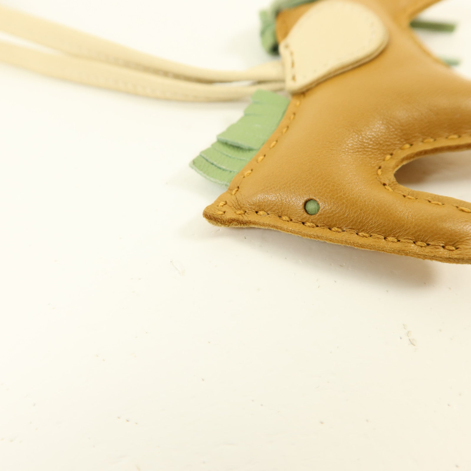 HERMES Milo皮革Rodeo PM掛飾Sesame/Vert Criquet