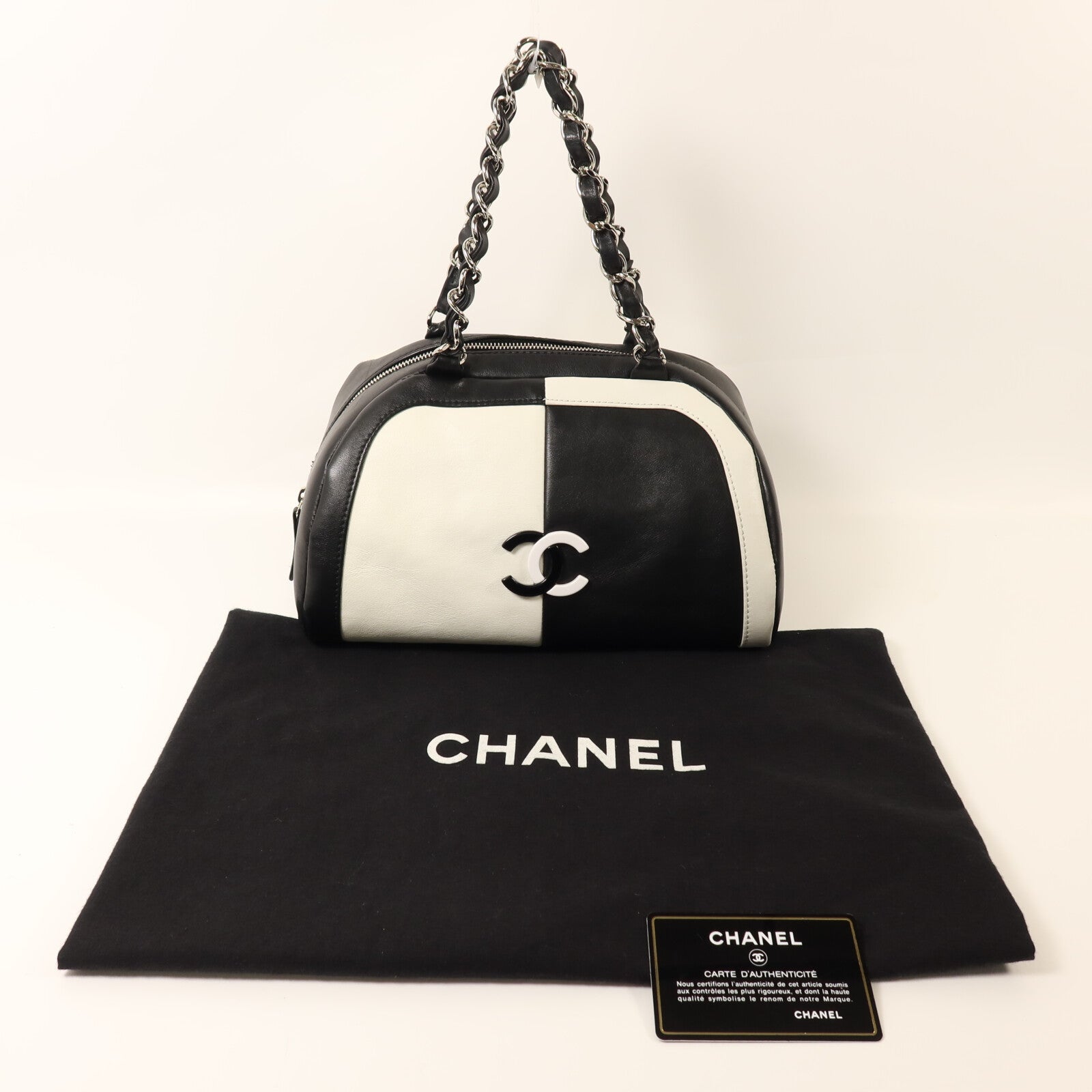 CHANEL 羊皮皮革Boston Bag銀扣鏈帶手挽袋