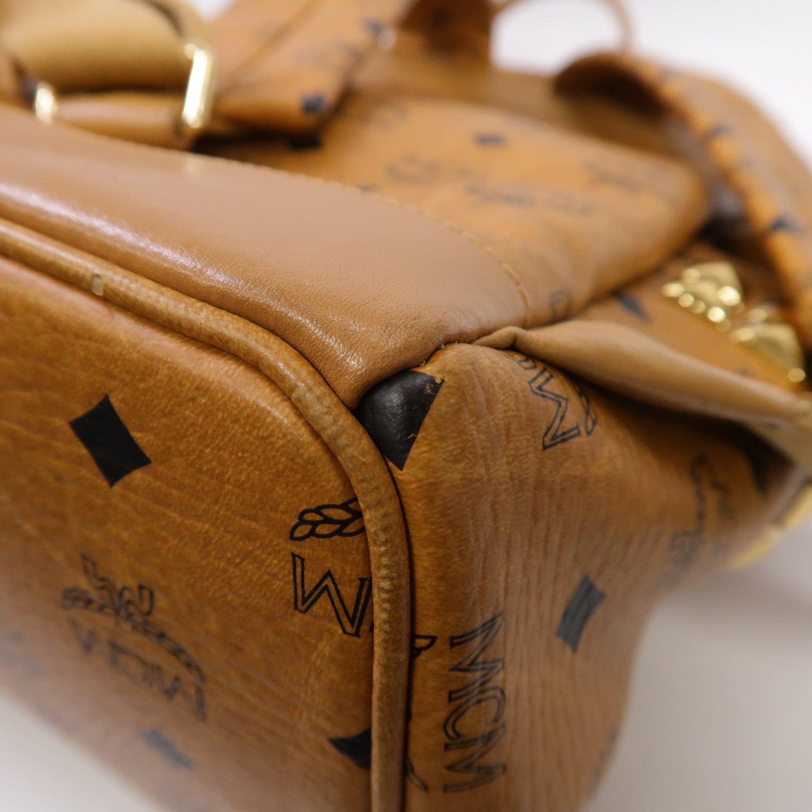 MCM 牛皮皮革Stark Side Studs Backpack金扣背包啡色