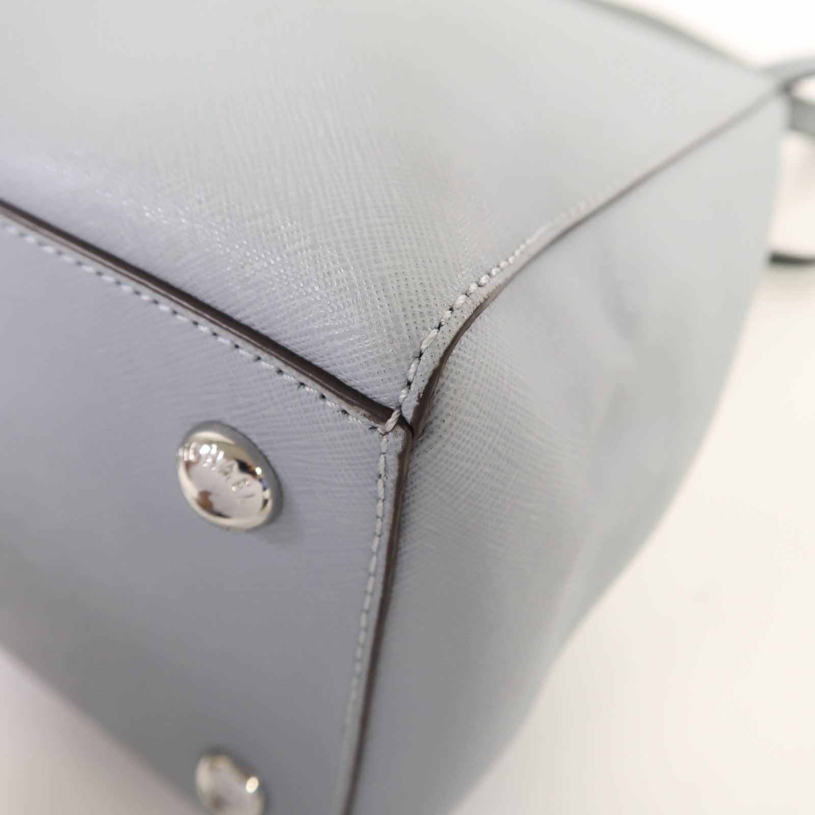 Michael Kors 牛皮皮革Handbag銀扣手挽袋淺藍色