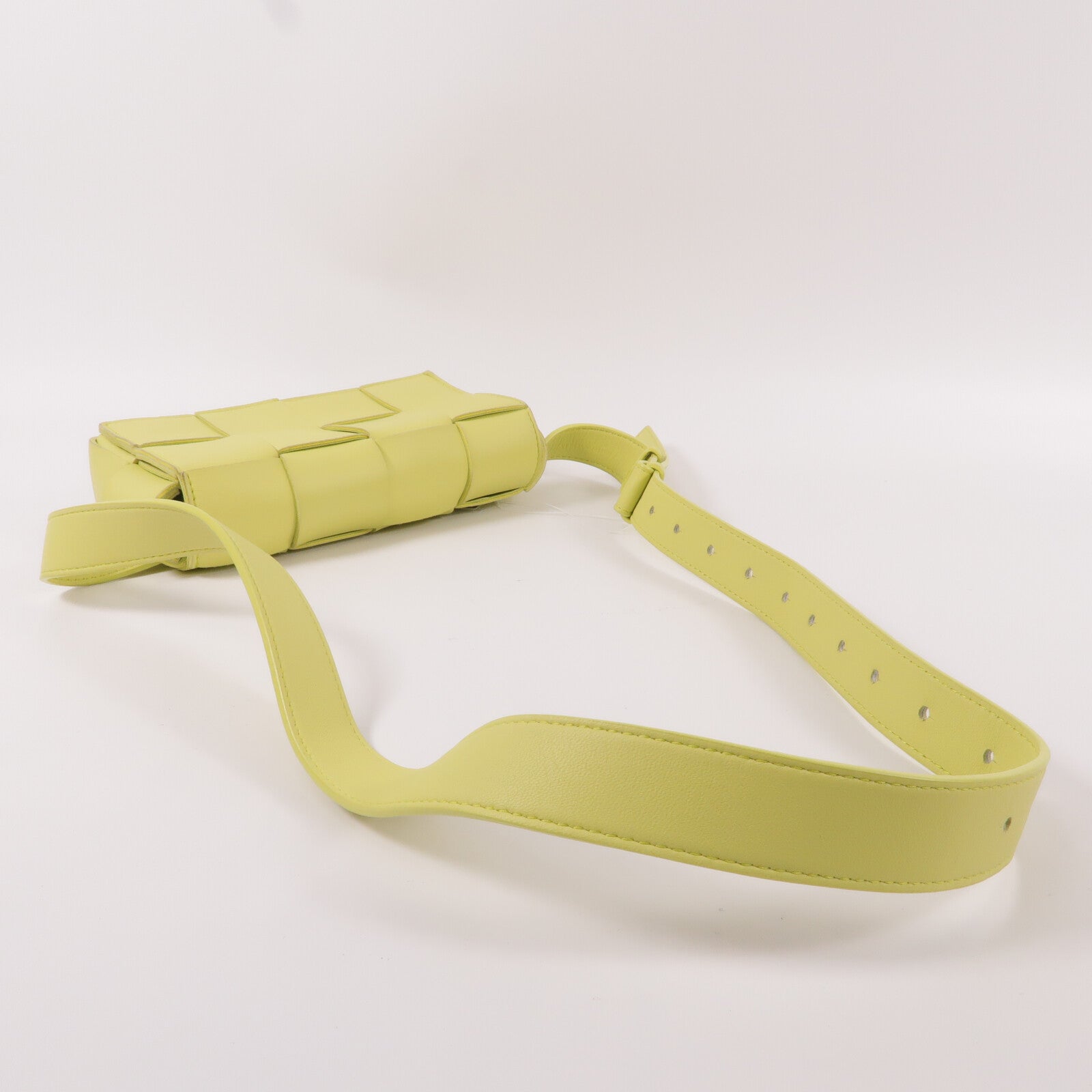 BOTTEGA VENETA 羊皮皮革Cassette Belt Bag腰包