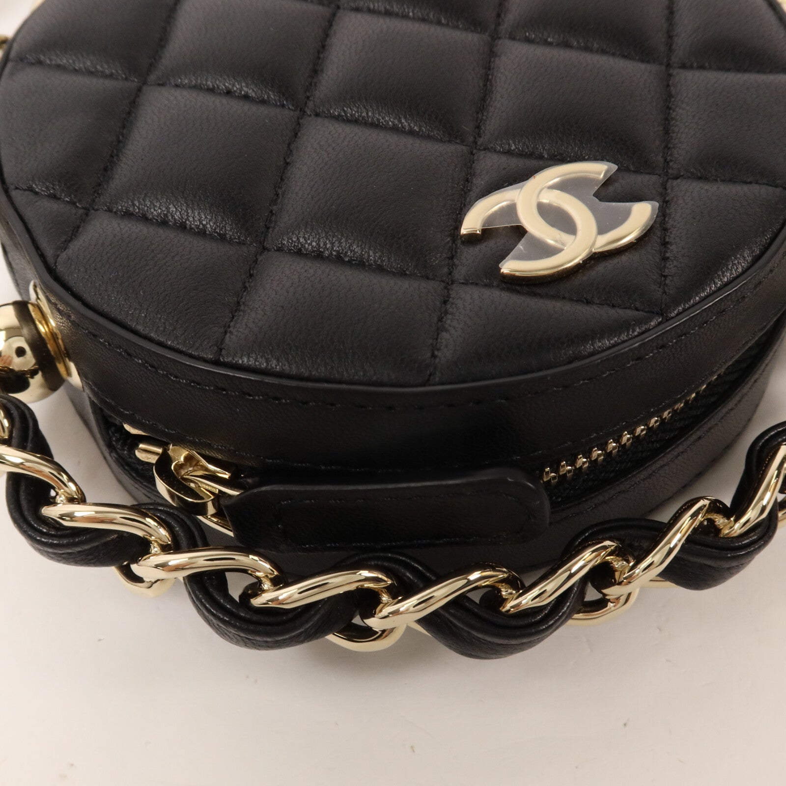 CHANEL 羊皮皮革Round Clutch With Chain鏈帶手拿包