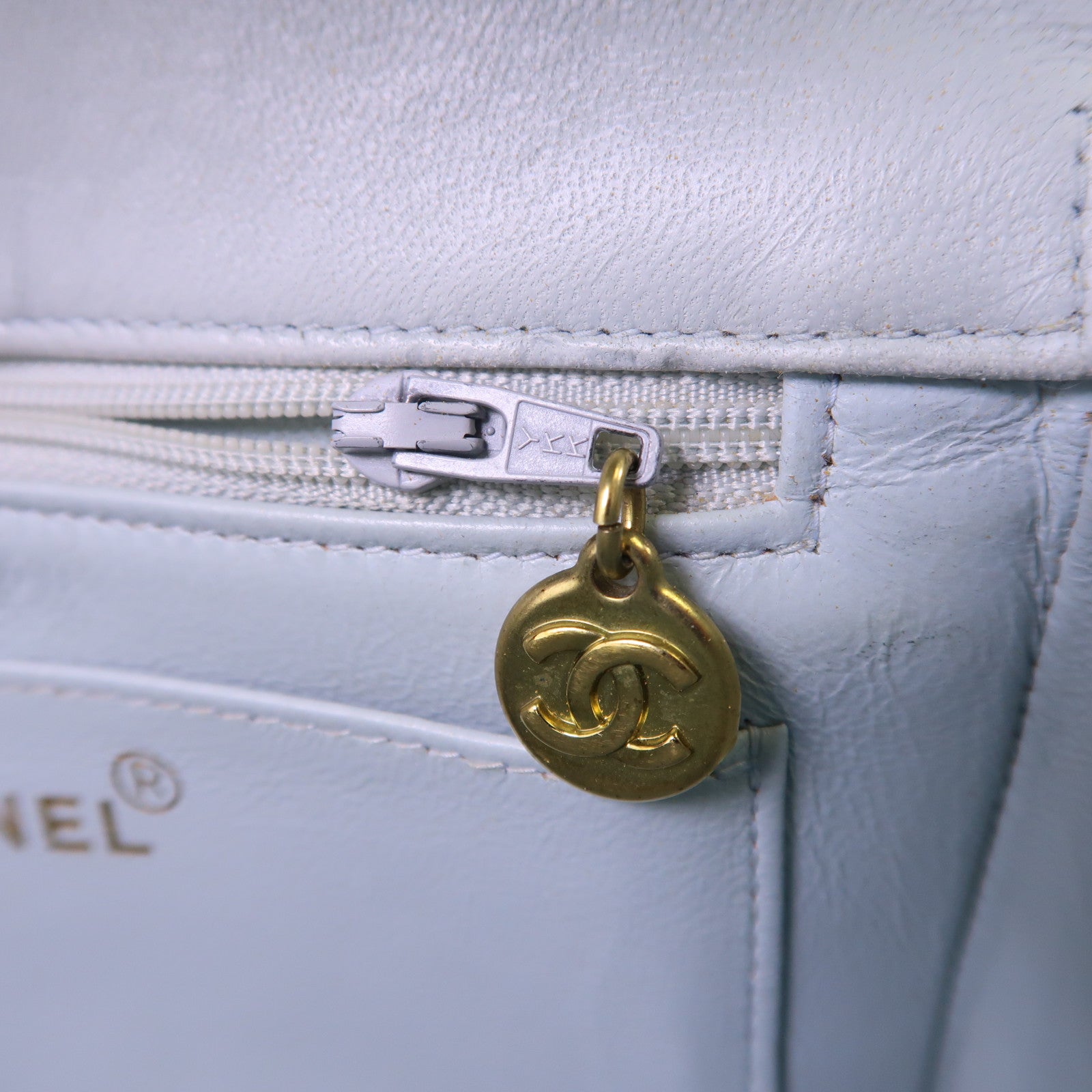 CHANEL 羊皮皮革Shoulder Bag金扣肩背袋