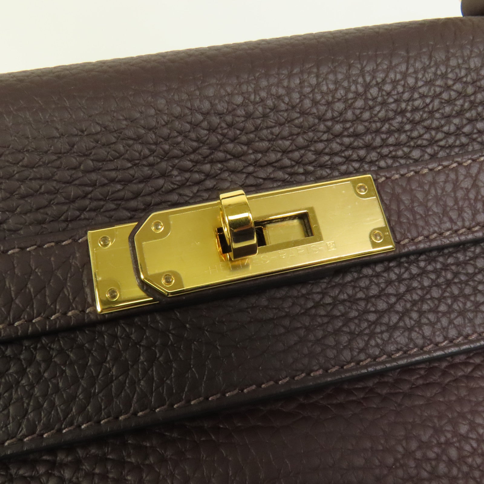 HERMES Togo皮革Kelly 28金扣手挽肩背兩用袋Rouge Sellier