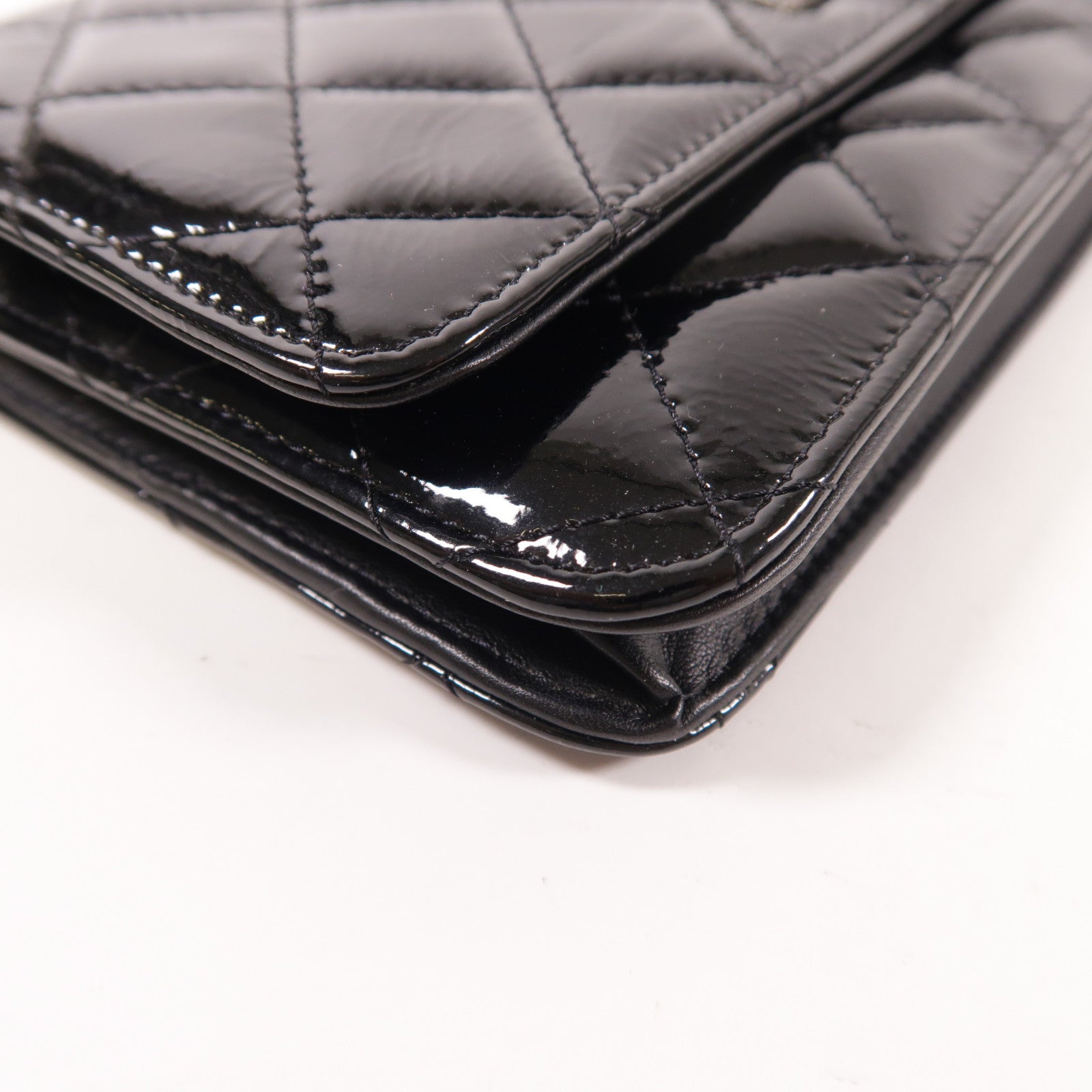 CHANEL 漆皮皮革Wallet On Chain 2.55銀扣鏈帶肩背袋