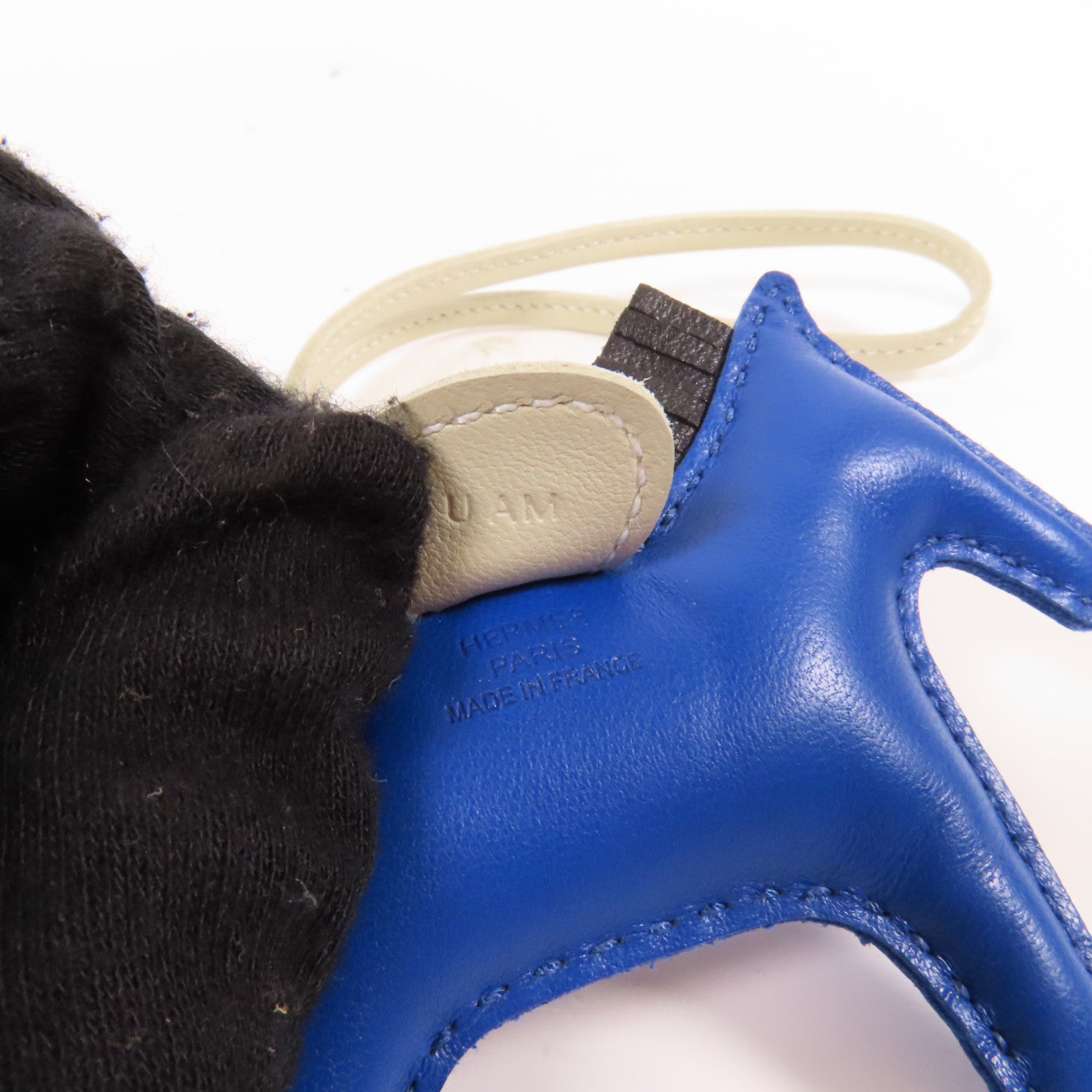 HERMES Swift皮革Rodeo PM掛飾S4 Deep Blue深邃藍/3C Parchemin羊毛白/89 Noir經典黑