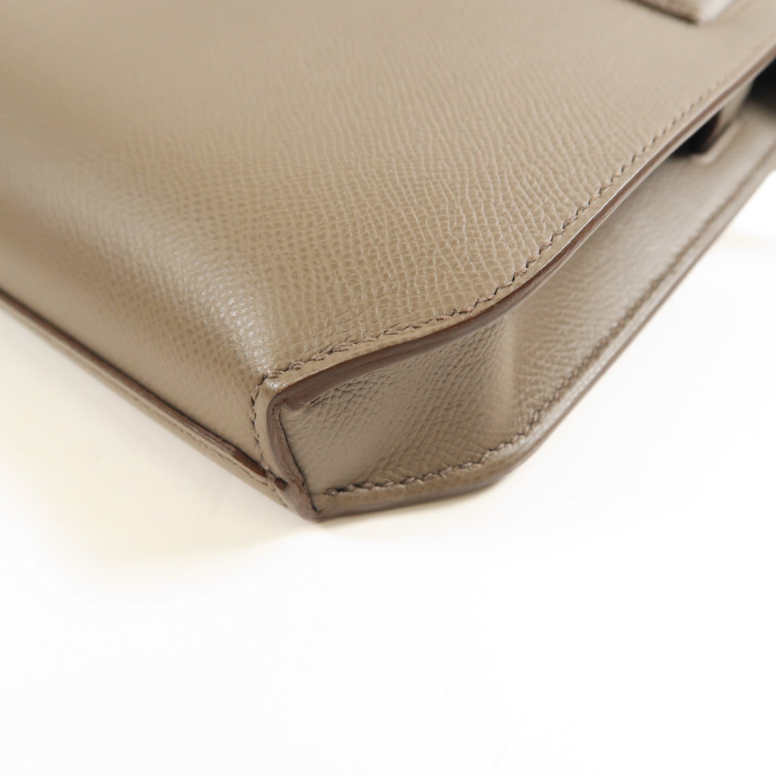 HERMES Epsom皮革Kelly Depeche 25銀扣手拿包Etoupe