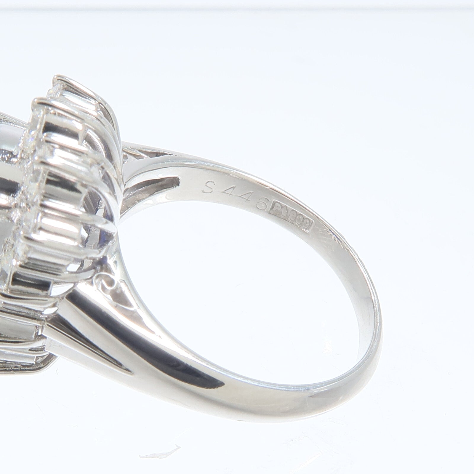 JEWELRY PT900鉑金Sapphire Diamond Ring藍寶石/鑽石戒指