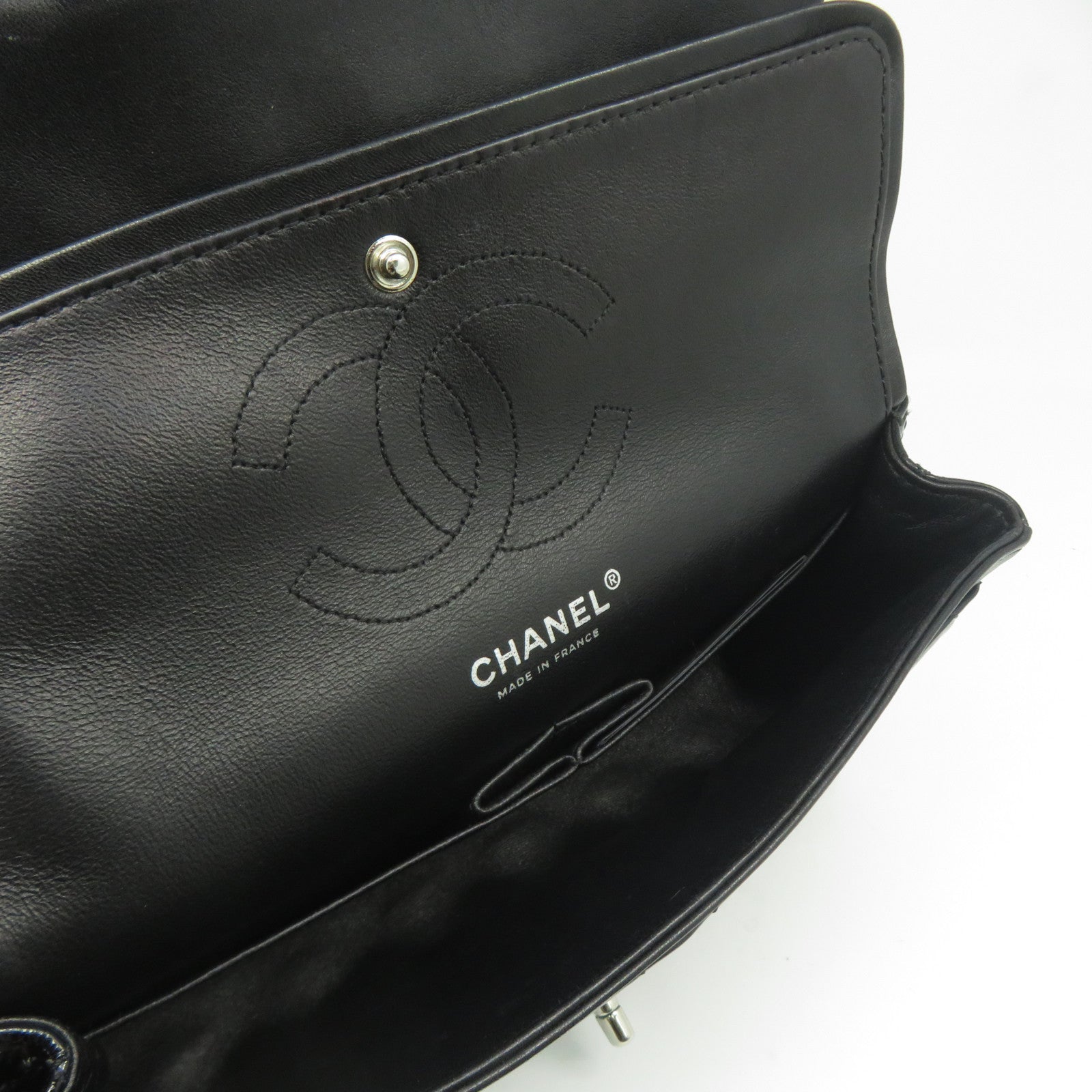 CHANEL **【清倉大減價】菱格漆皮皮革Chain Shoulder銀扣鏈帶肩背袋黑色