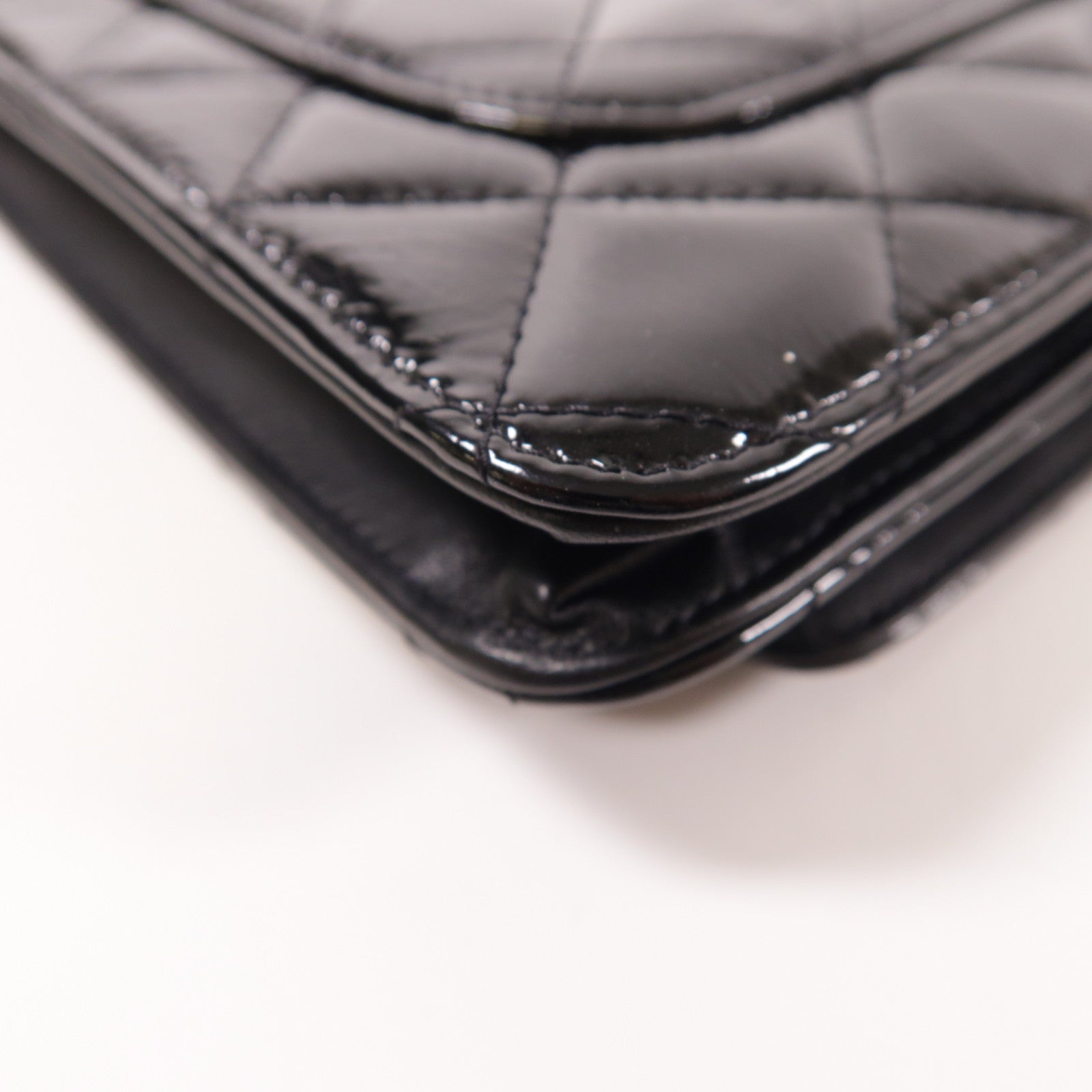 CHANEL 漆皮皮革Wallet On Chain 2.55銀扣鏈帶肩背袋