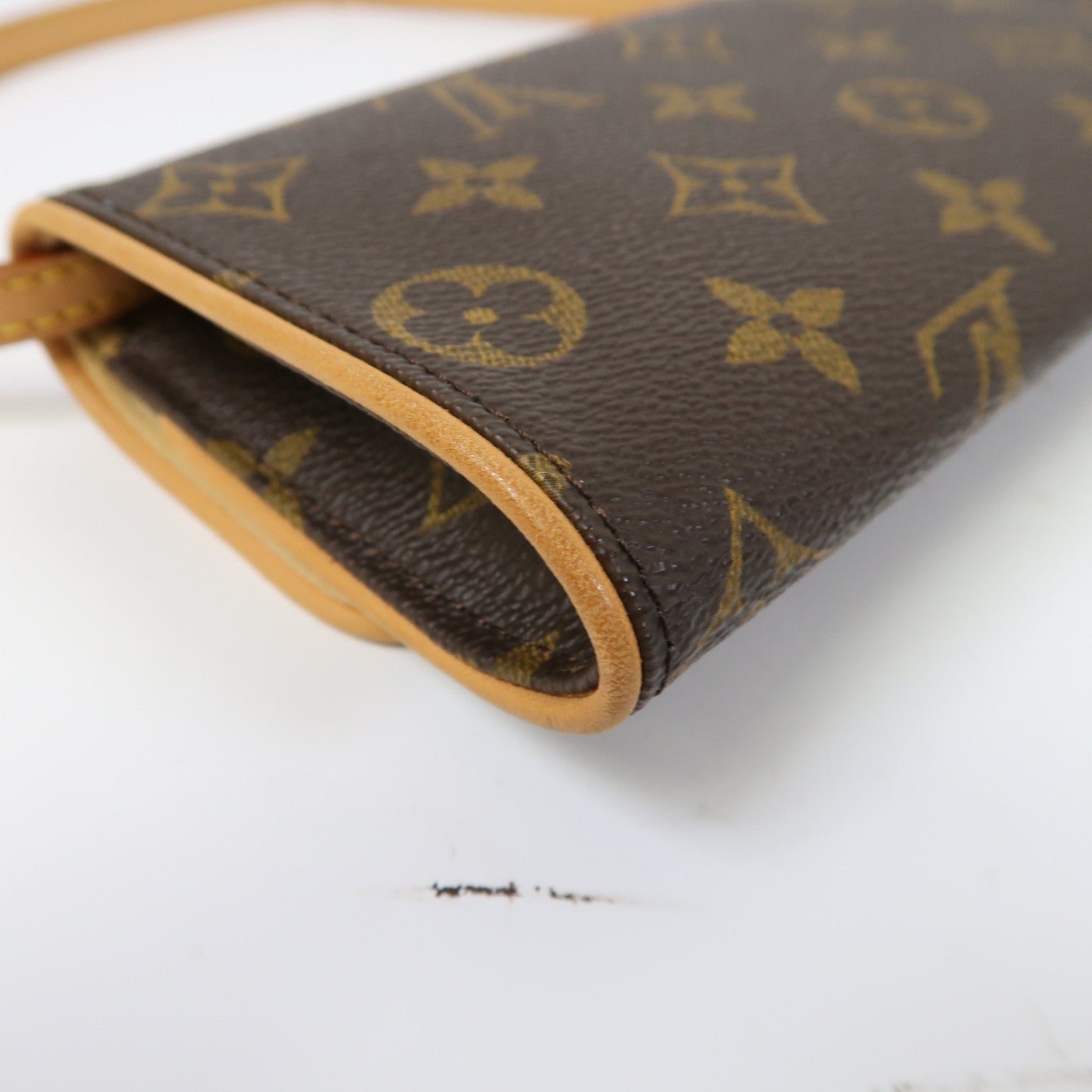 LOUIS VUITTON Monogram Pochette Twin PM金扣肩背袋啡色
