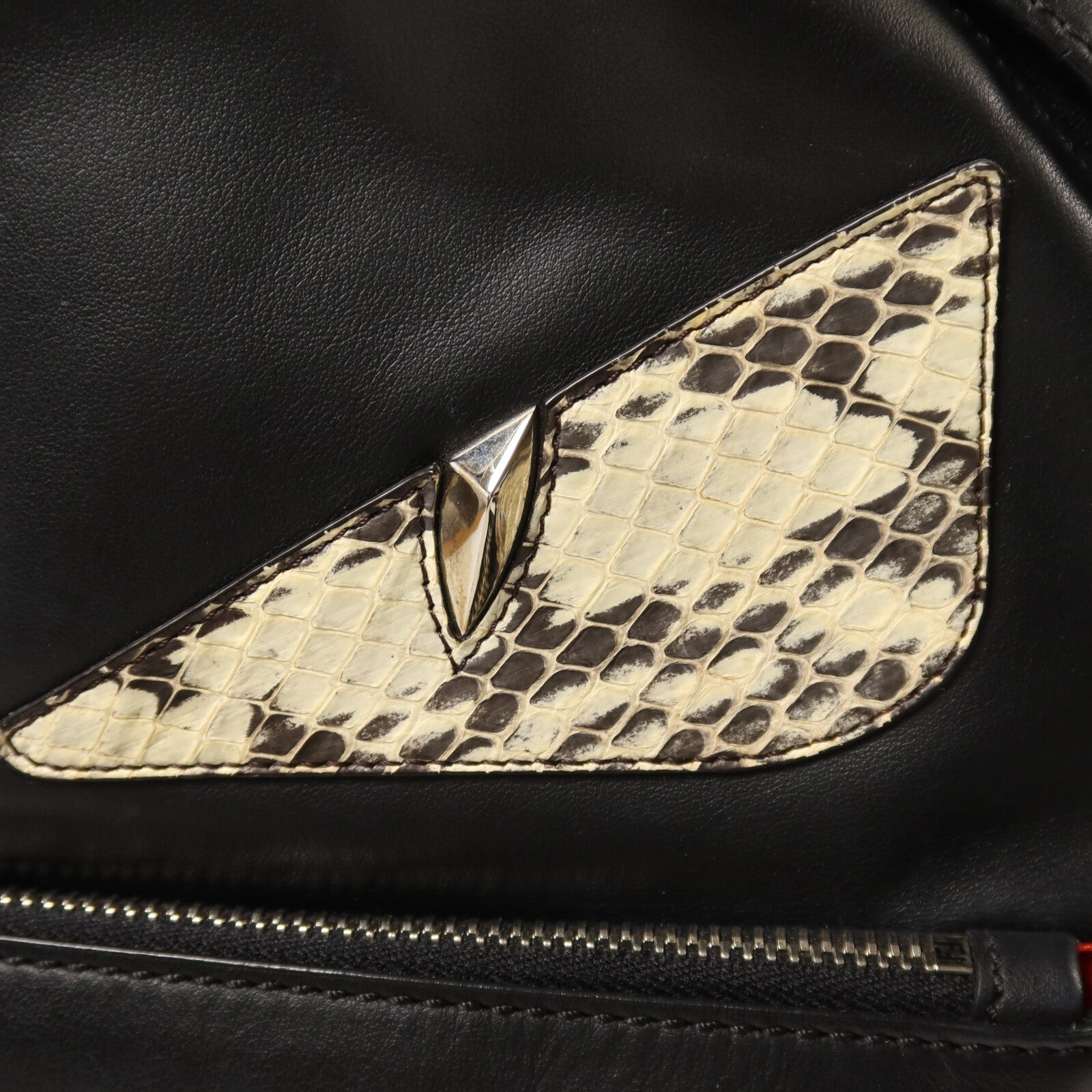 FENDI 牛皮皮革/蛇皮皮革Monster Backpack銀扣背包