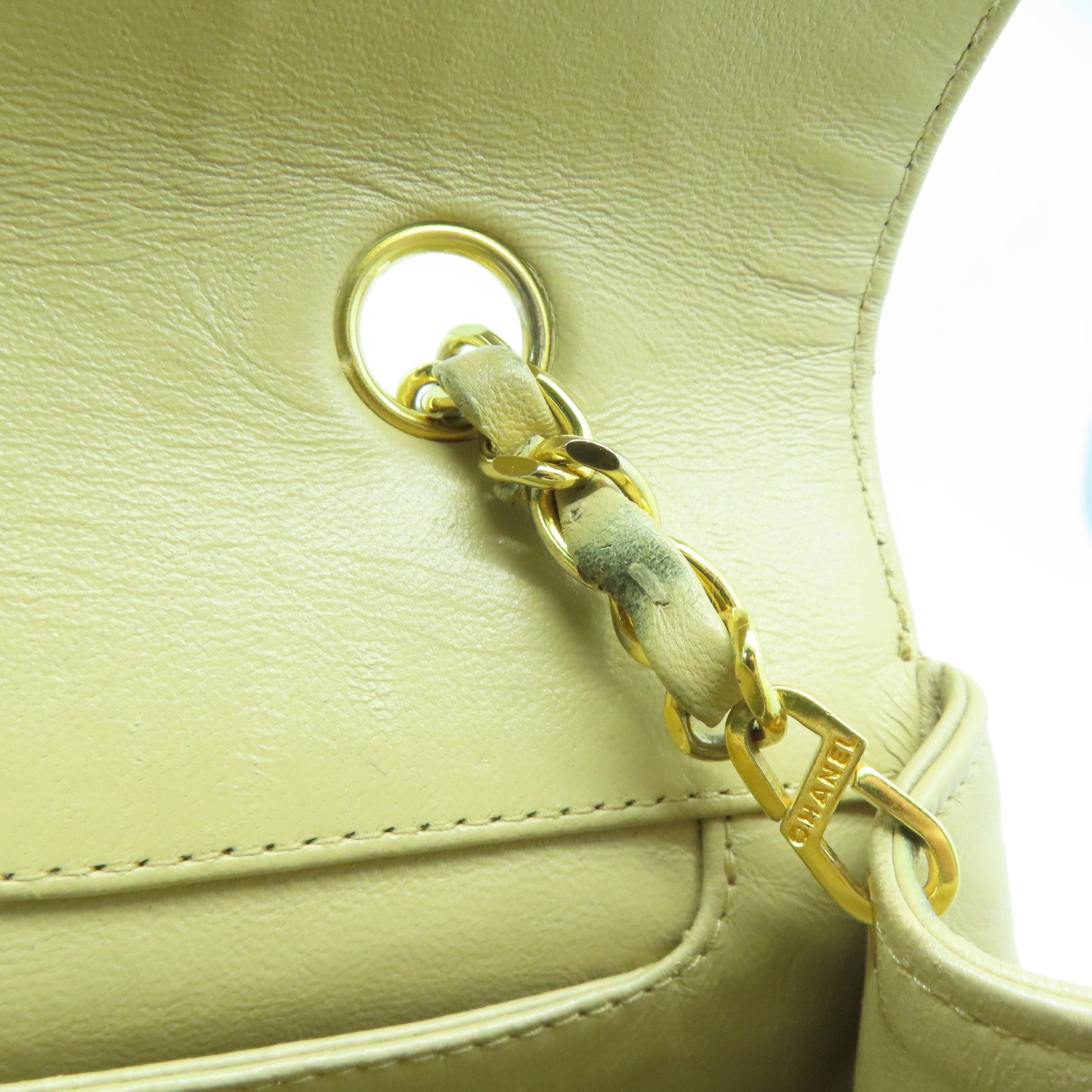 CHANEL 【清倉大減價】菱格羊皮皮革Chain Shoulder金扣鏈帶肩背袋米色