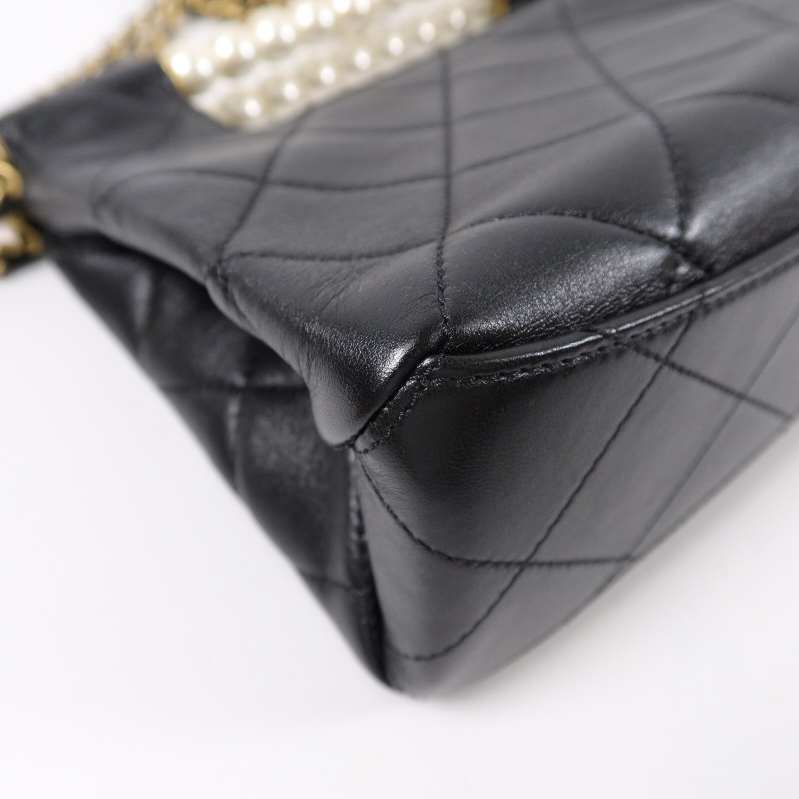 CHANEL 羊皮皮革Pearl Handle Shopping Bag鏈帶肩背袋