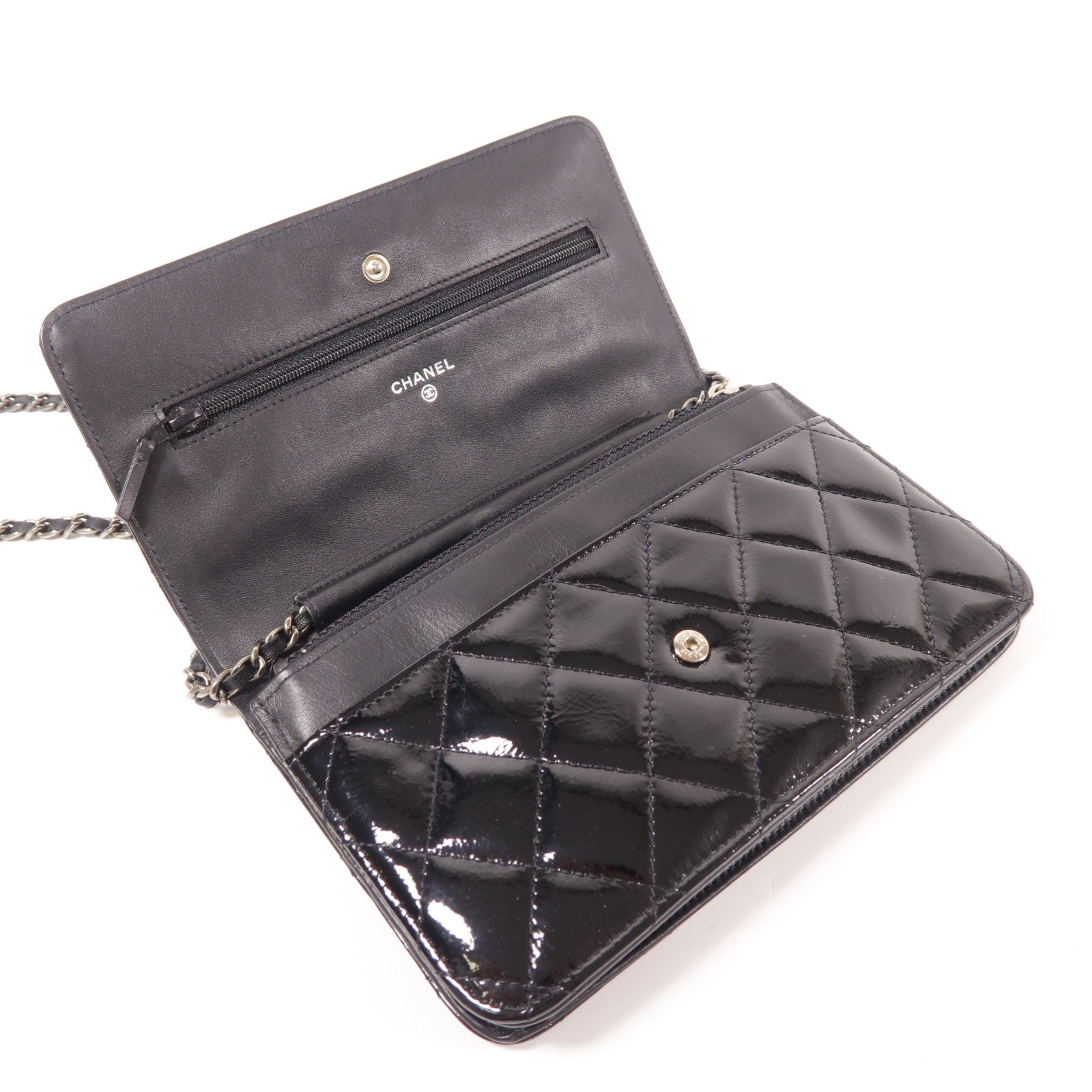 CHANEL 漆皮皮革Wallet On Chain 2.55銀扣鏈帶肩背袋