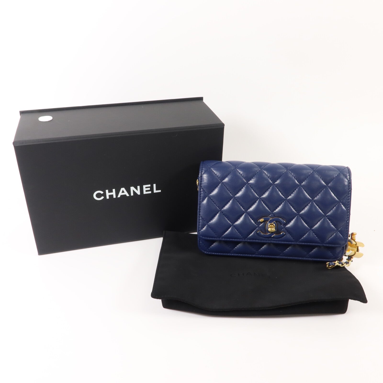 CHANEL 羊皮皮革Wallet On Chain鏈帶肩背袋