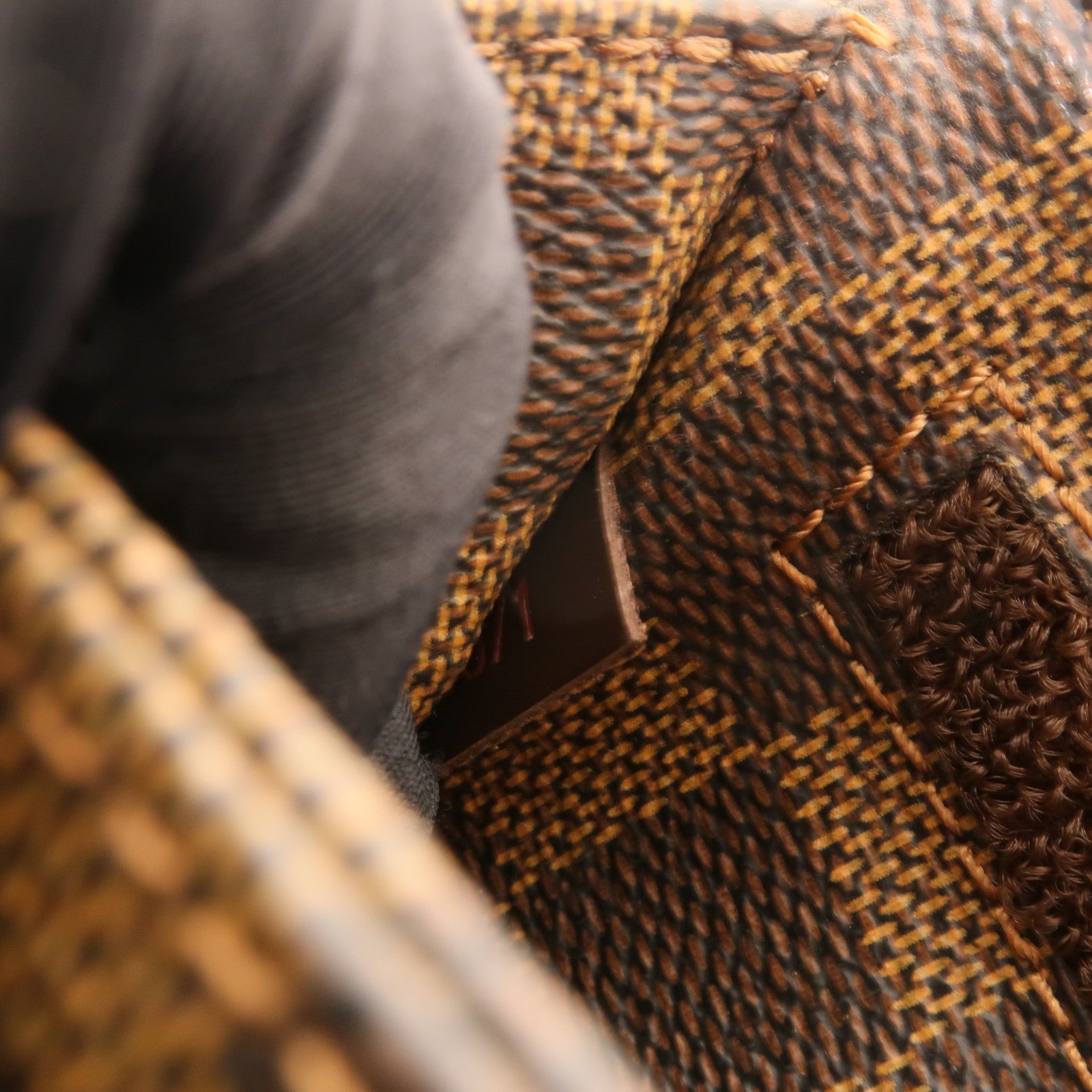 LOUIS VUITTON Damier Geronimos金扣腰包