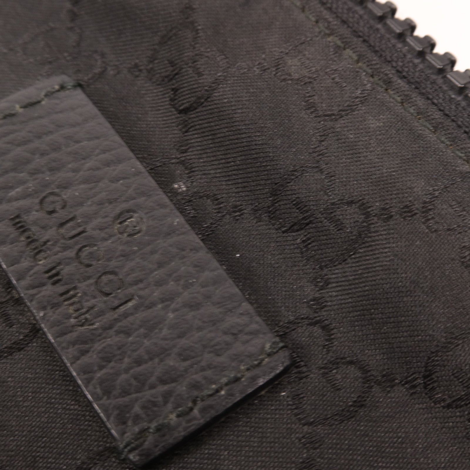 GUCCI 尼龍Shoulder Bag銀扣肩背袋