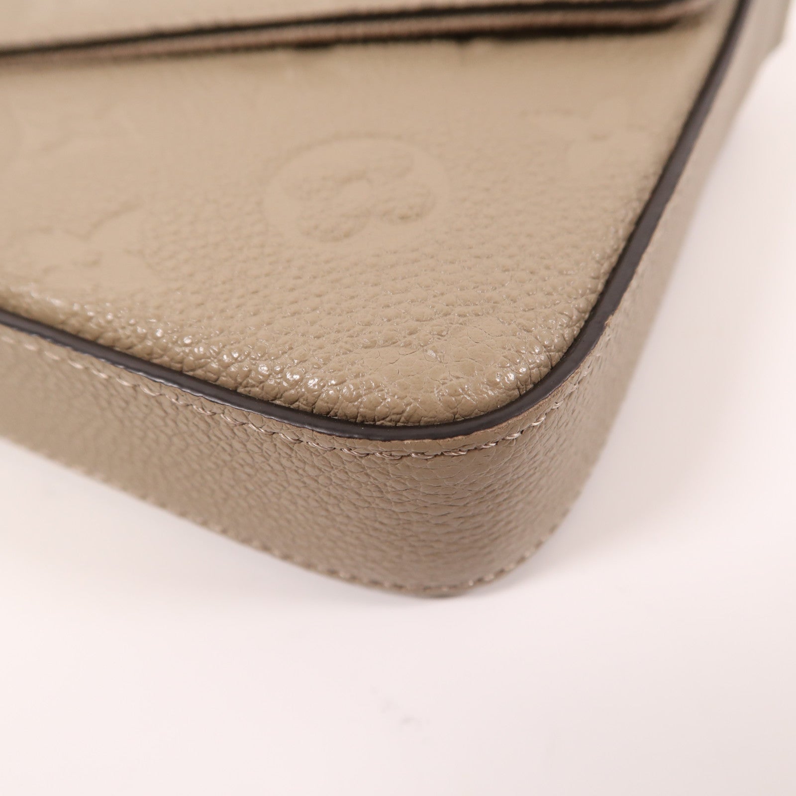 LOUIS VUITTON Monogram Empreinte Felicie Pochette金扣鏈帶肩背袋