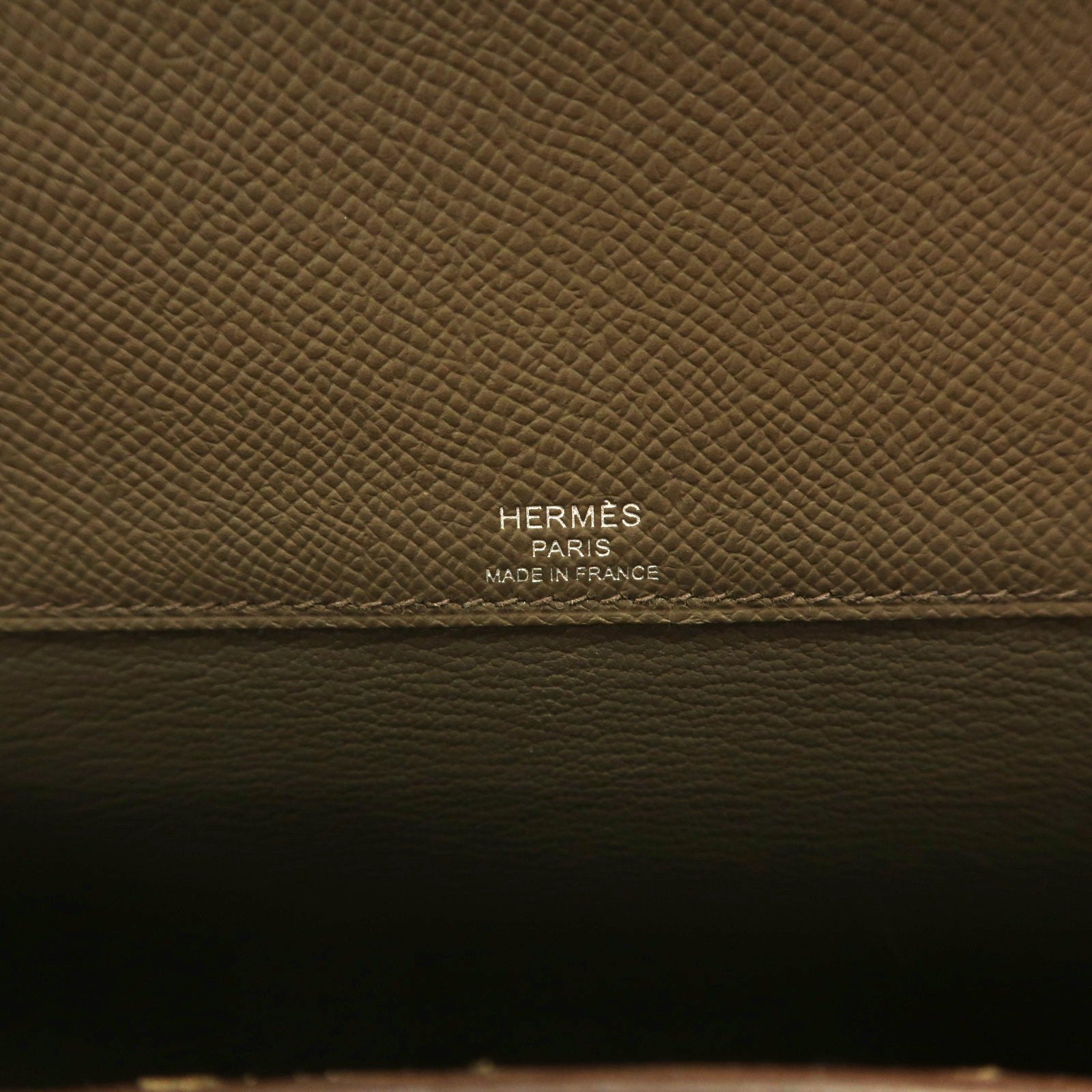 HERMES Epsom皮革Kelly Depeche 25銀扣手拿包Etoupe