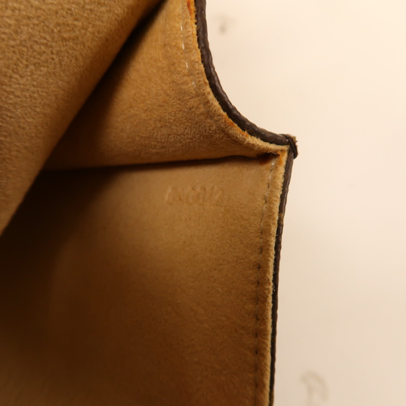LOUIS VUITTON Monogram Pochette Twin PM金扣肩背袋啡色