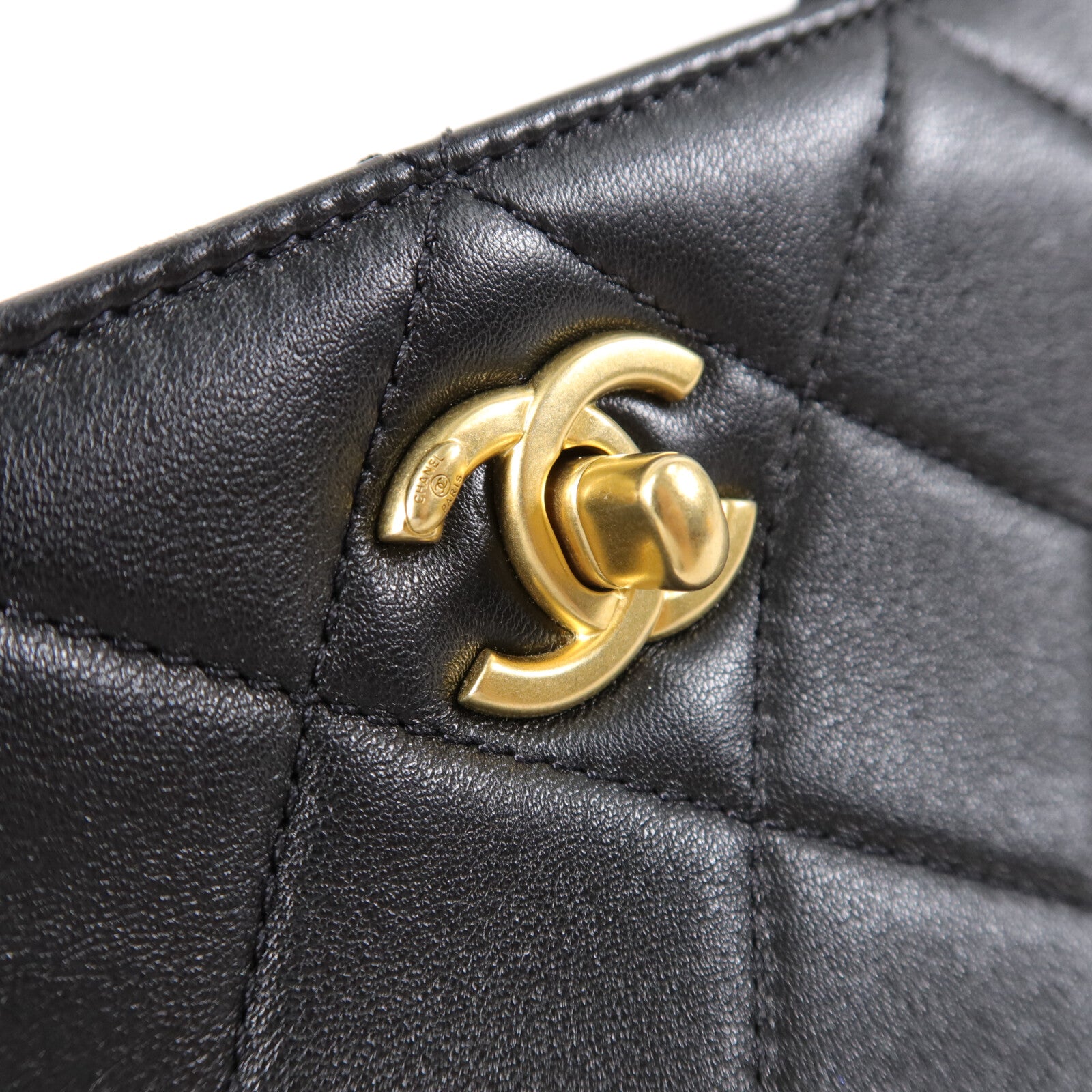 CHANEL 羊皮皮革Pearl Handle Shopping Bag鏈帶肩背袋