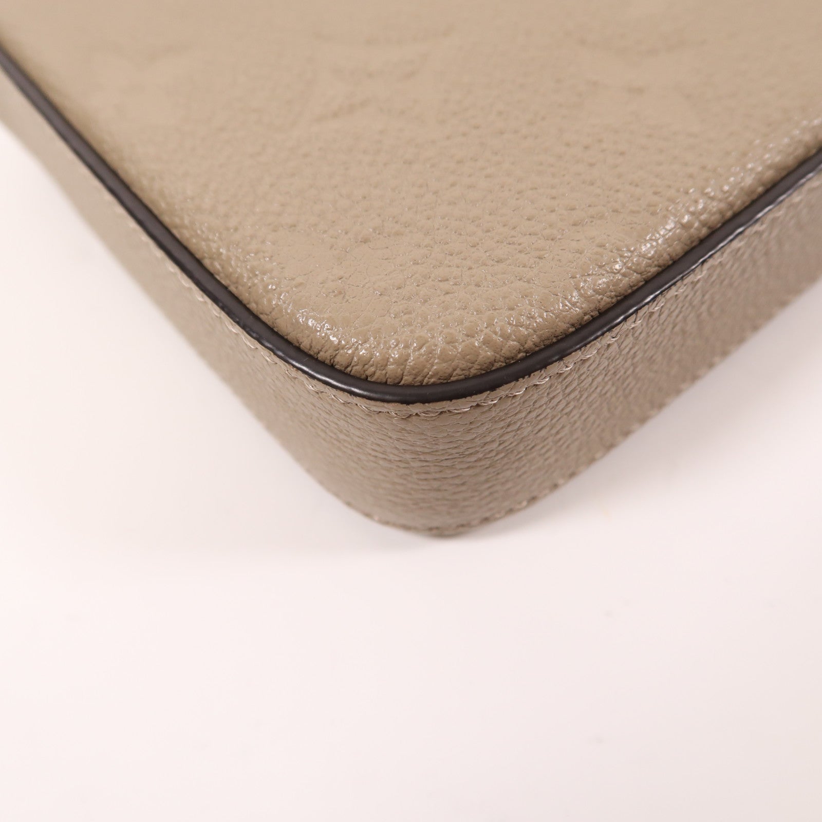 LOUIS VUITTON Monogram Empreinte Felicie Pochette金扣鏈帶肩背袋