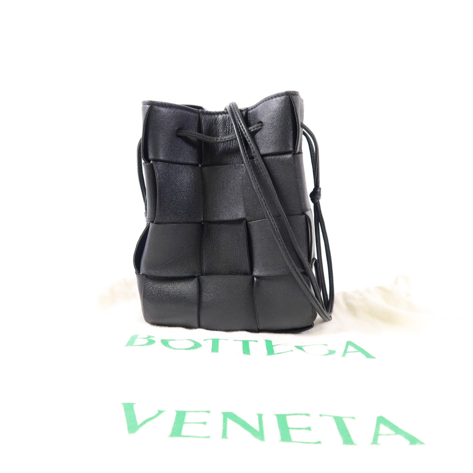 BOTTEGA VENETA 羊皮皮革Cassette Bucket肩背袋