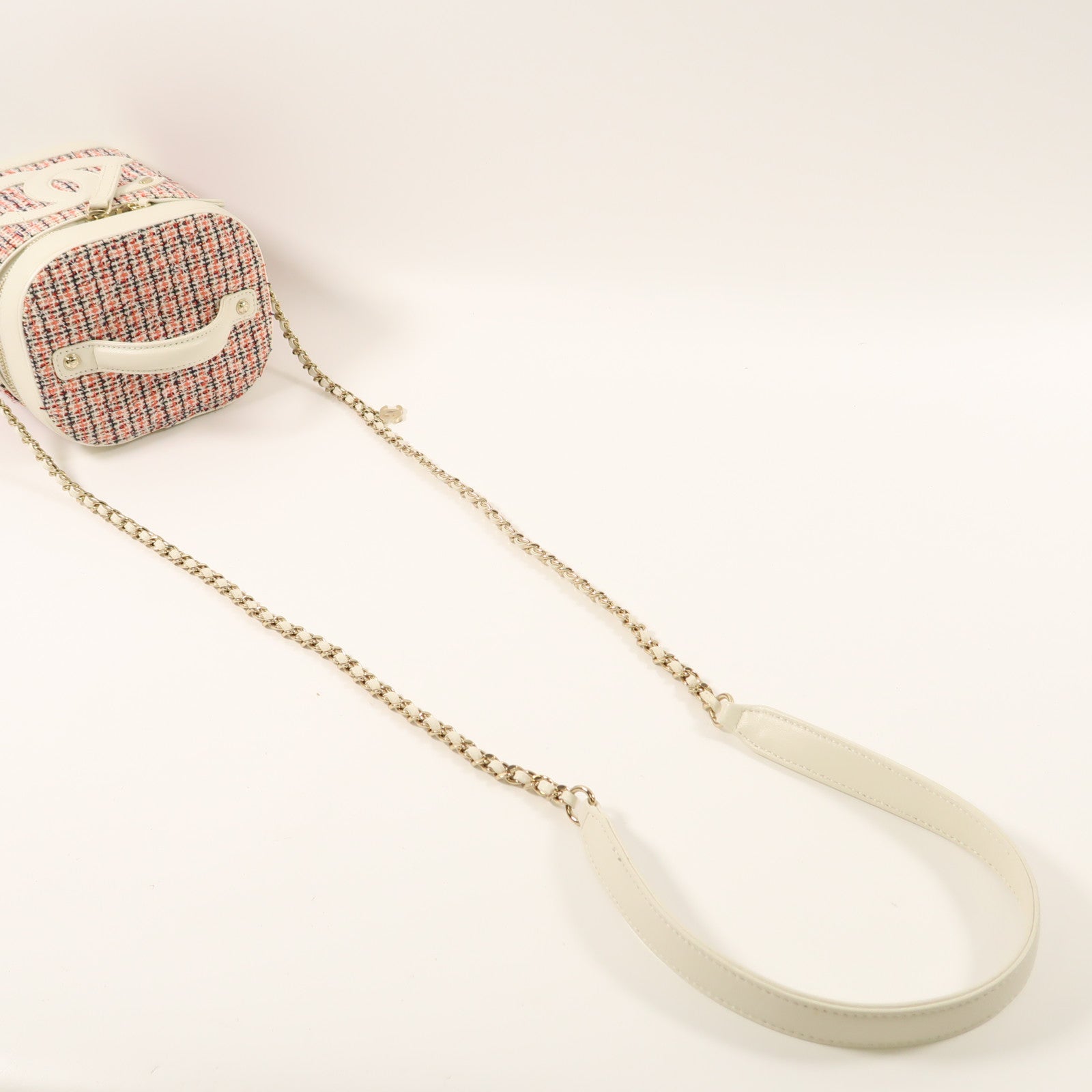 CHANEL 斜紋軟呢/皮革Chain Shoulder金扣鏈帶手挽肩背兩用袋白色/紅色